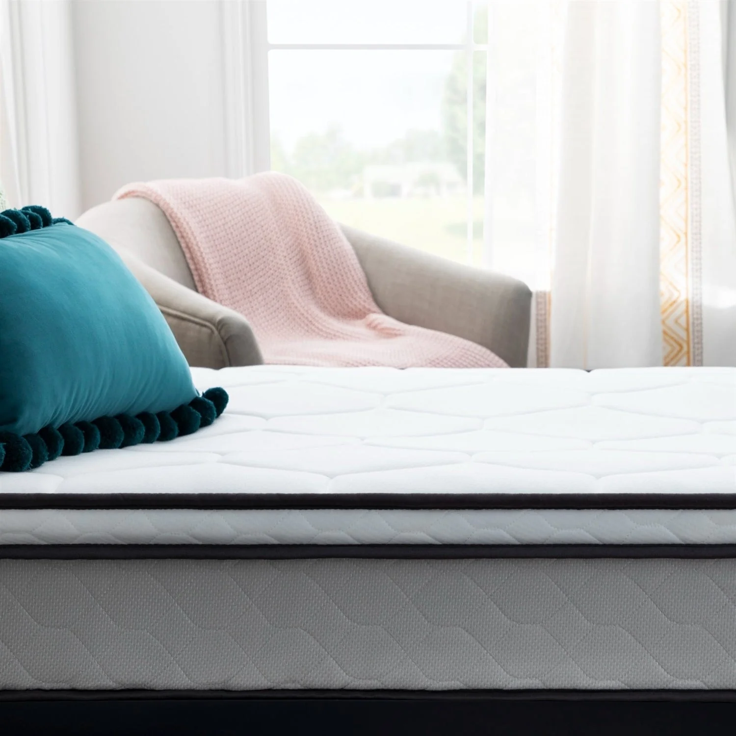 Twin XL size 8-inch Plush Memory Foam Innerspring Hybrid Mattress - Image 2