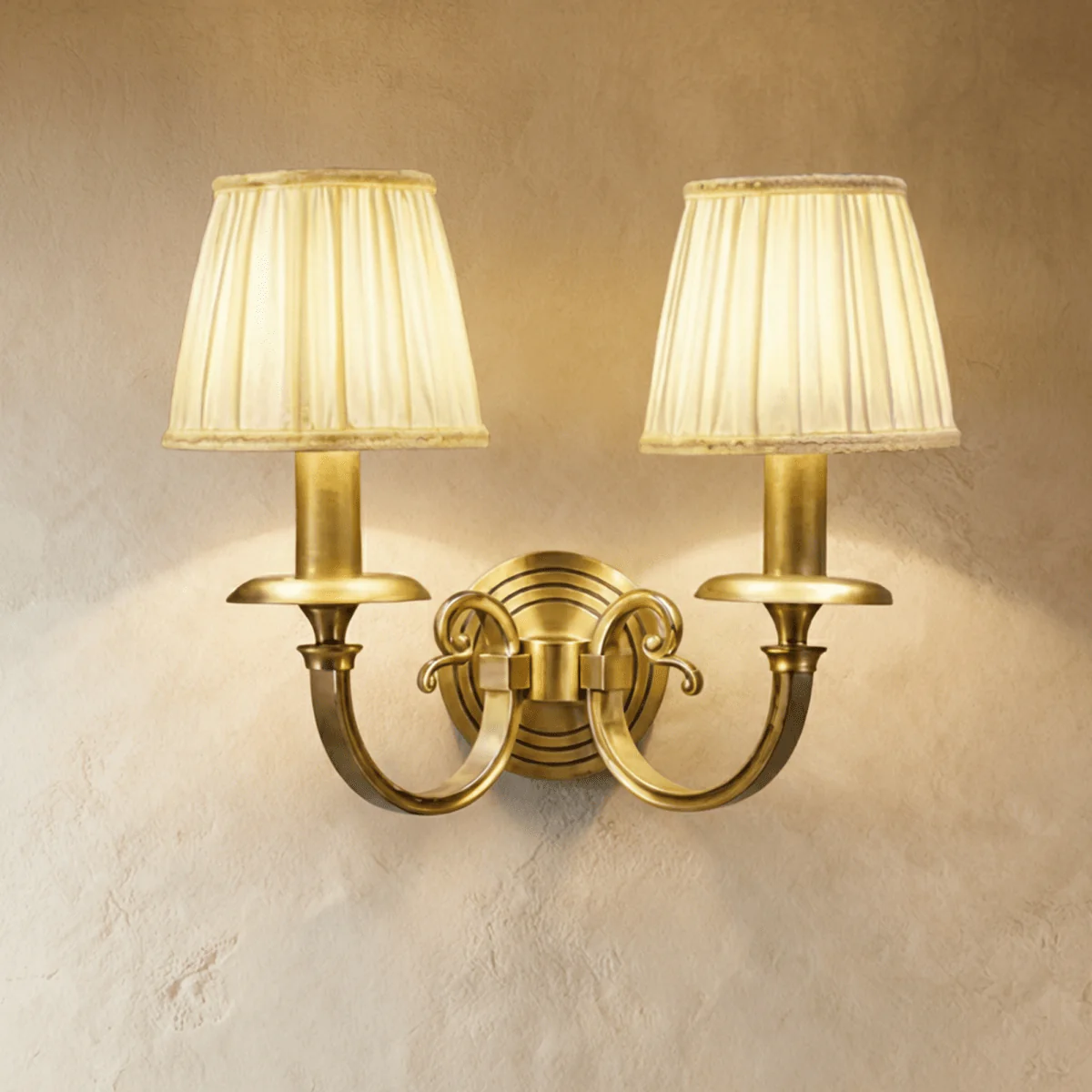 Uloma Wall Lamp - Image 3
