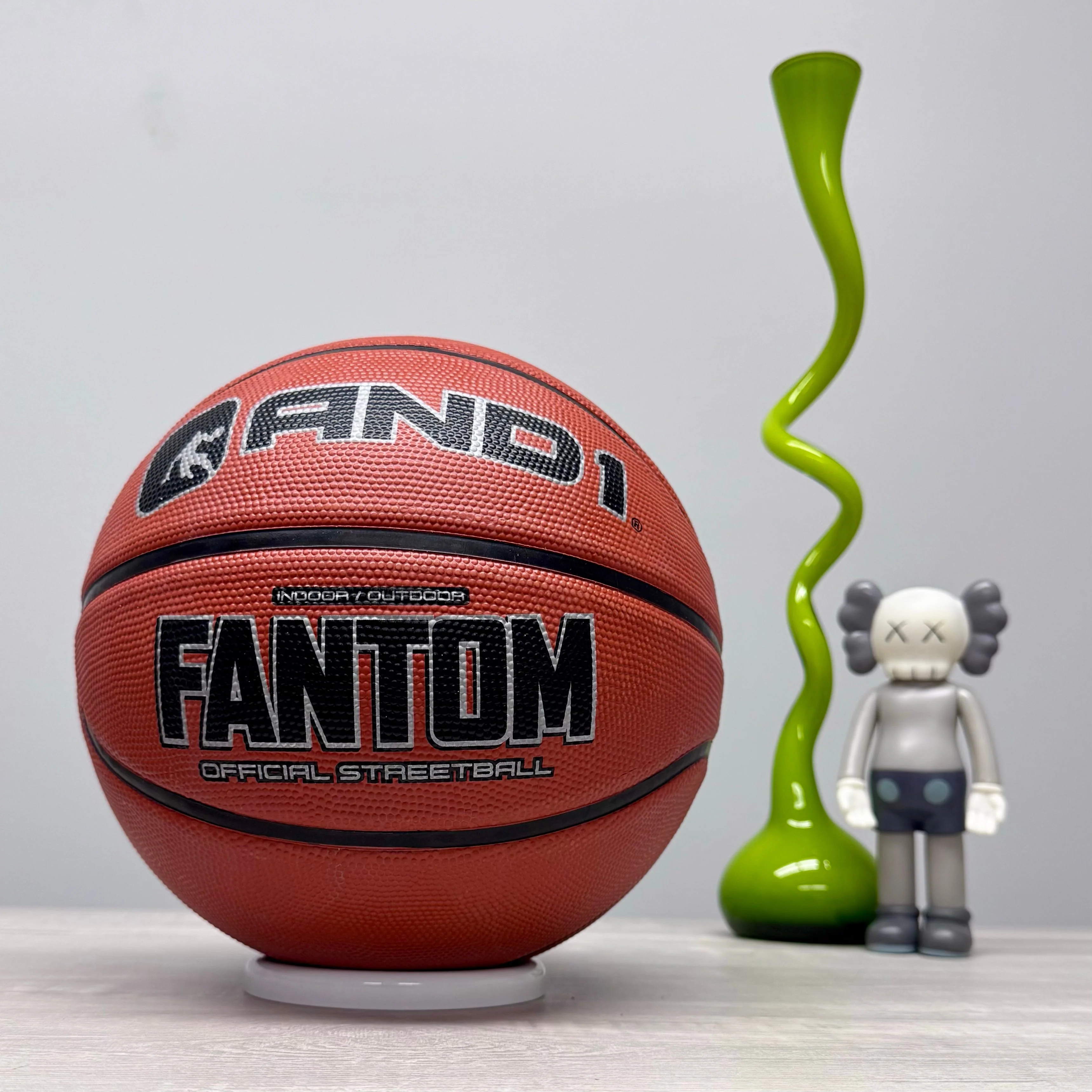 Ultra Premium 4-5/16" Steel Powdercoated Signed Game Used Basketball Display Stand - Image 4