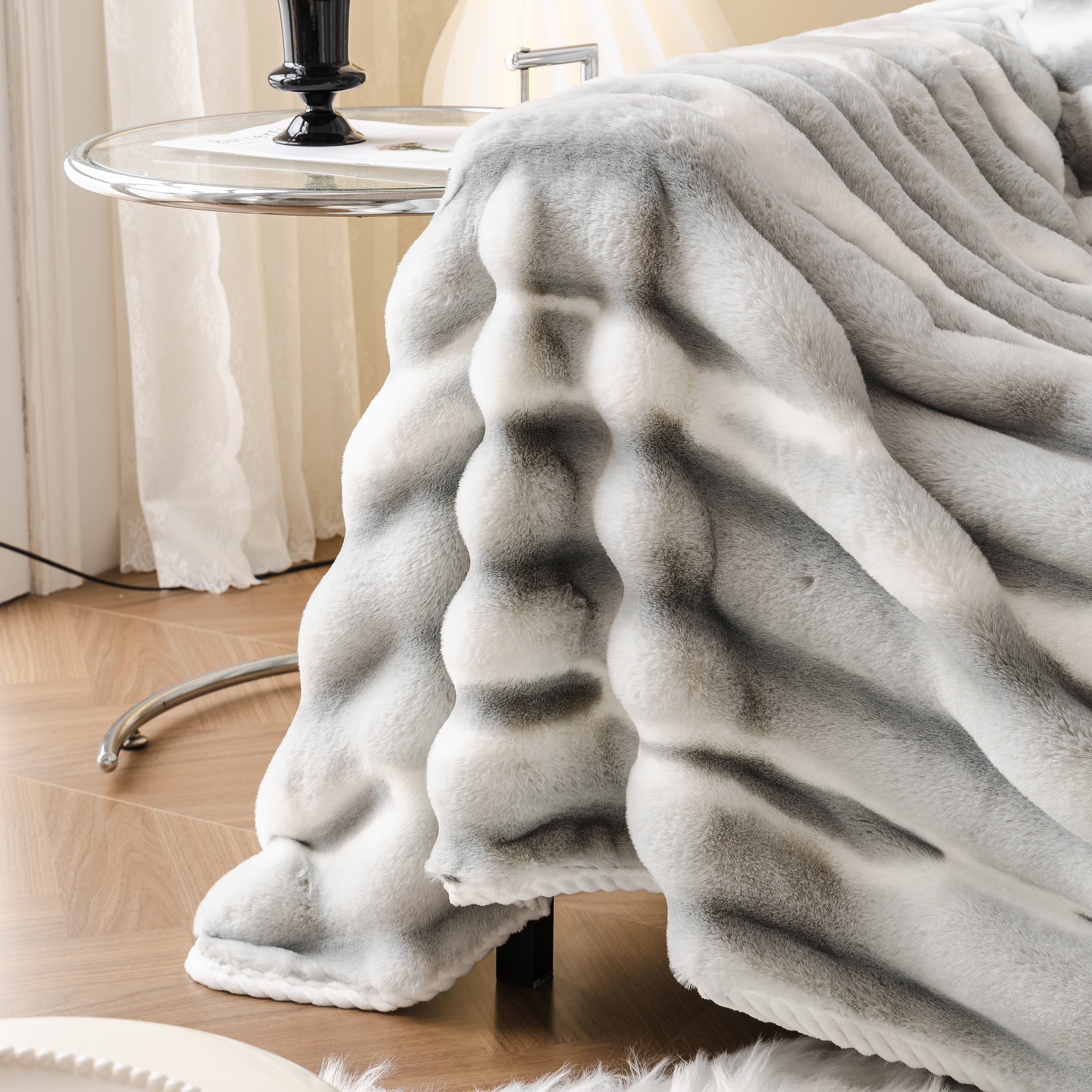 Ultra Soft Faux Fur Couch Cover – Large, Fluffy, and Elegant Sofa Throw Blanket - Image 11