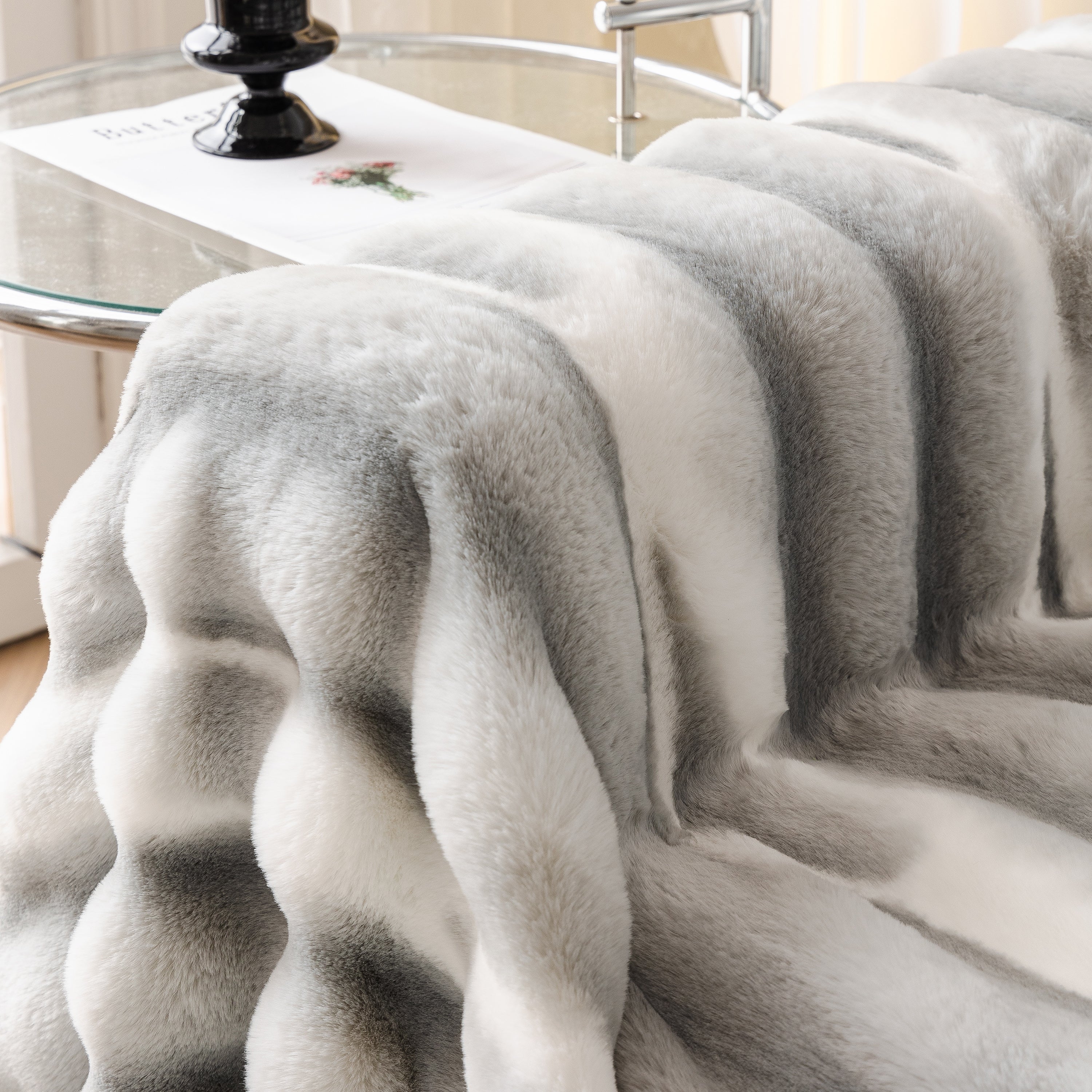 Ultra Soft Faux Fur Couch Cover – Large, Fluffy, and Elegant Sofa Throw Blanket - Image 12