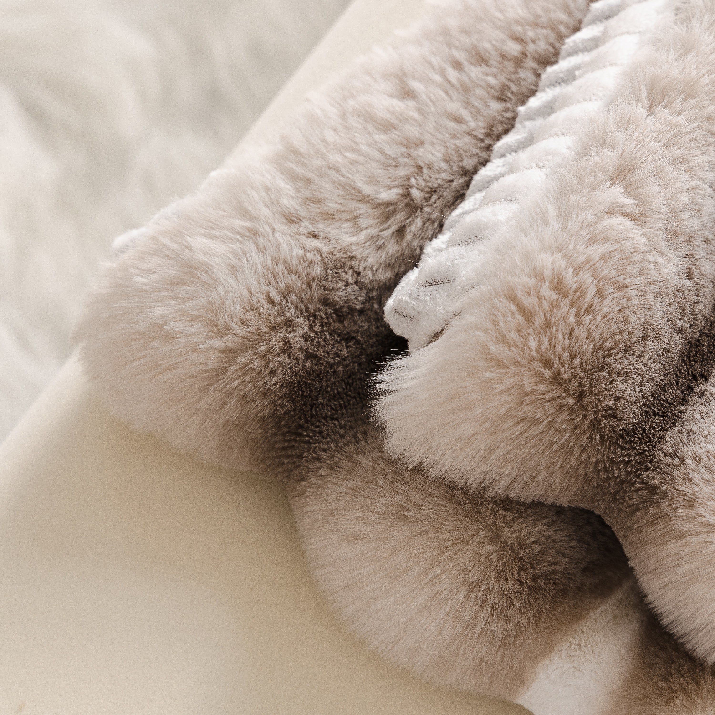 Ultra Soft Faux Fur Couch Cover – Large, Fluffy, and Elegant Sofa Throw Blanket - Image 121