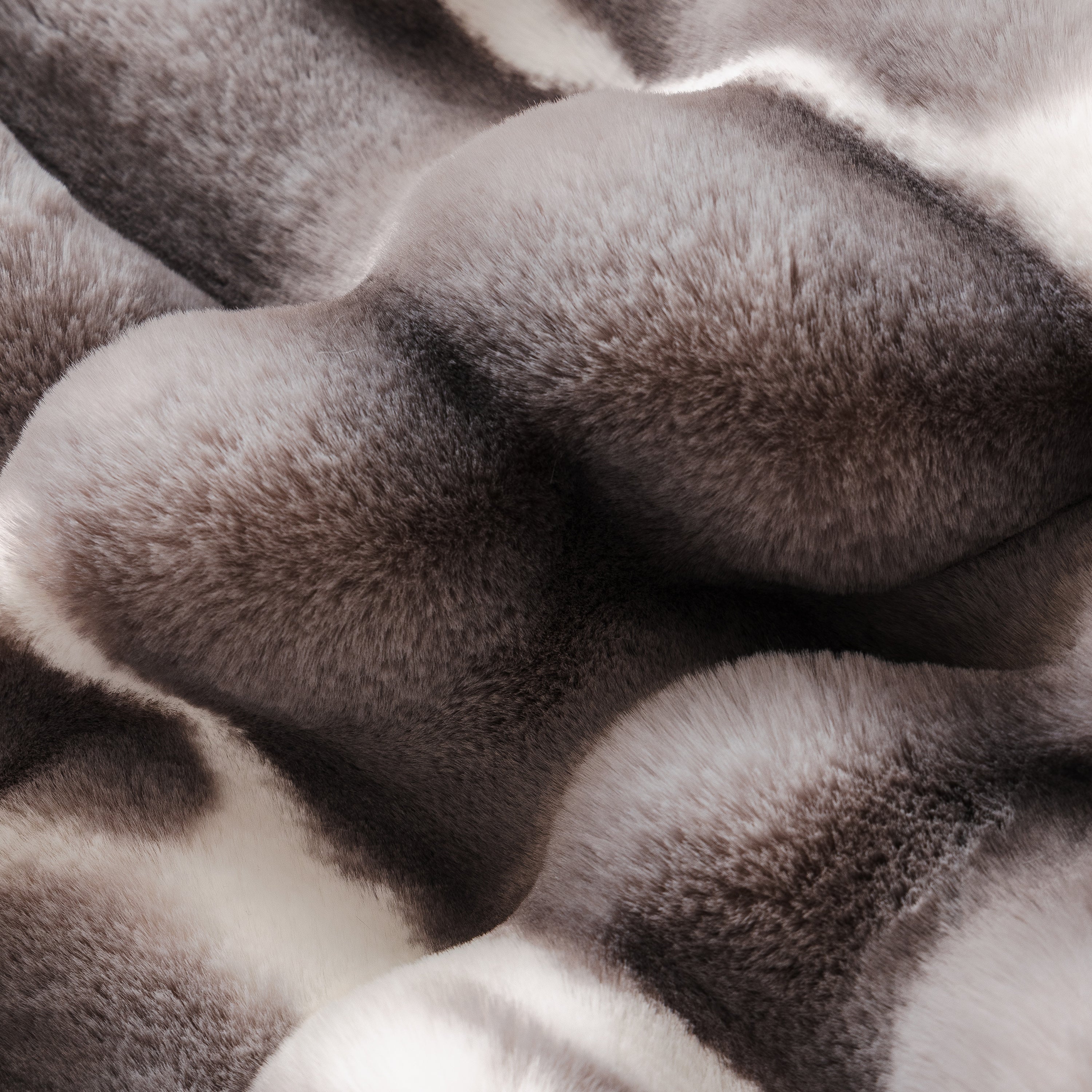 Ultra Soft Faux Fur Couch Cover – Large, Fluffy, and Elegant Sofa Throw Blanket - Image 84