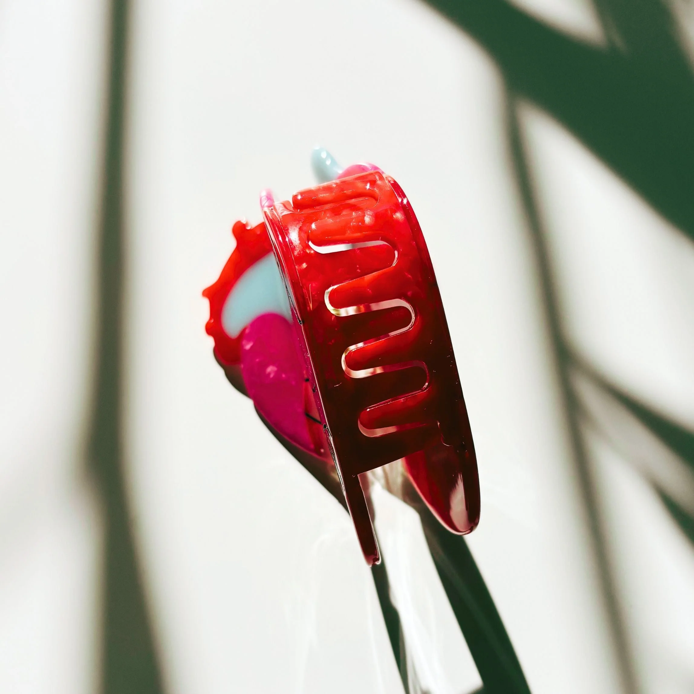 Velvet Claws Anatomical Heart Hair Clip | Red Heart Shaped Claw Clip - Image 4