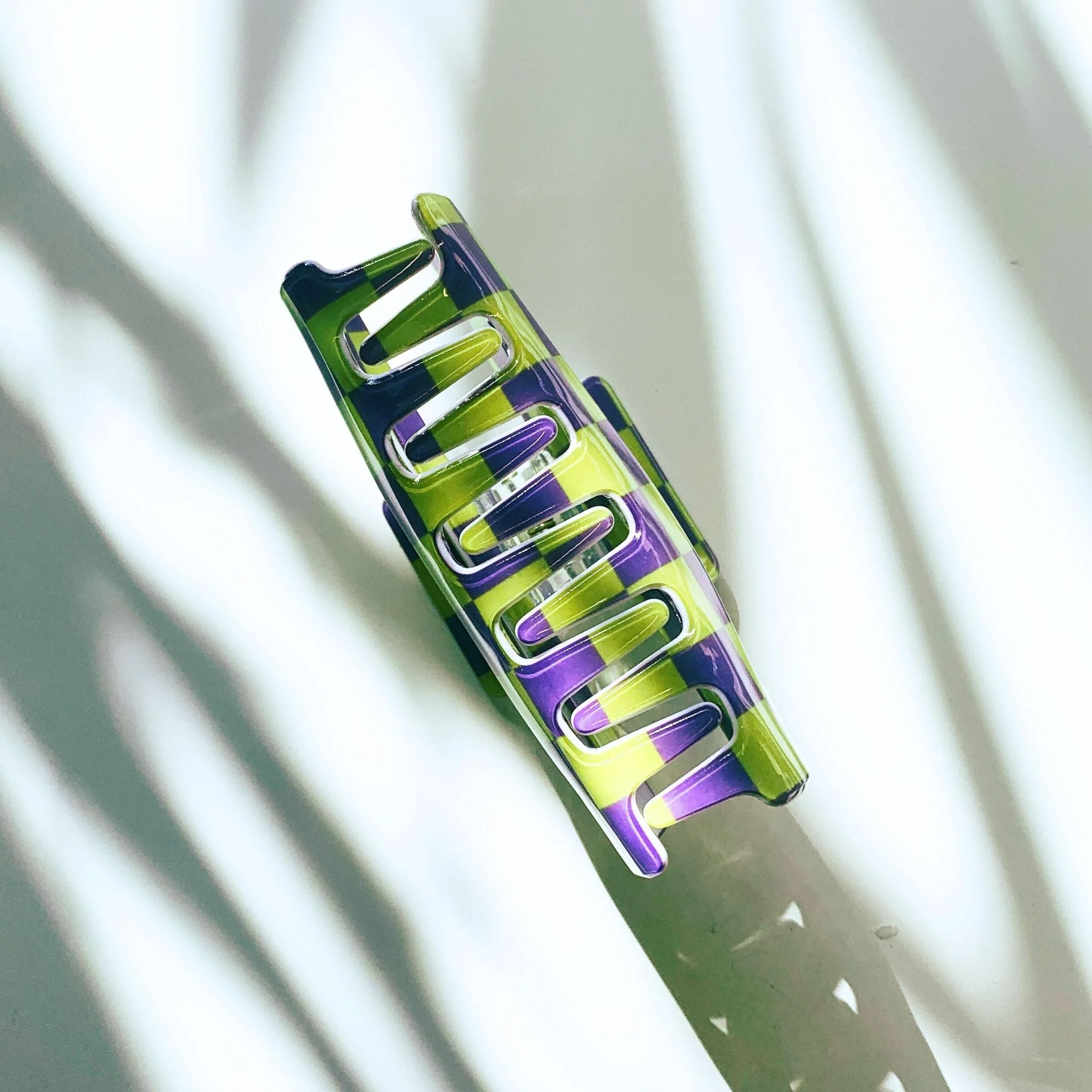 Velvet Claws Checkered Hair Claw in Yellow and Purple - Image 4