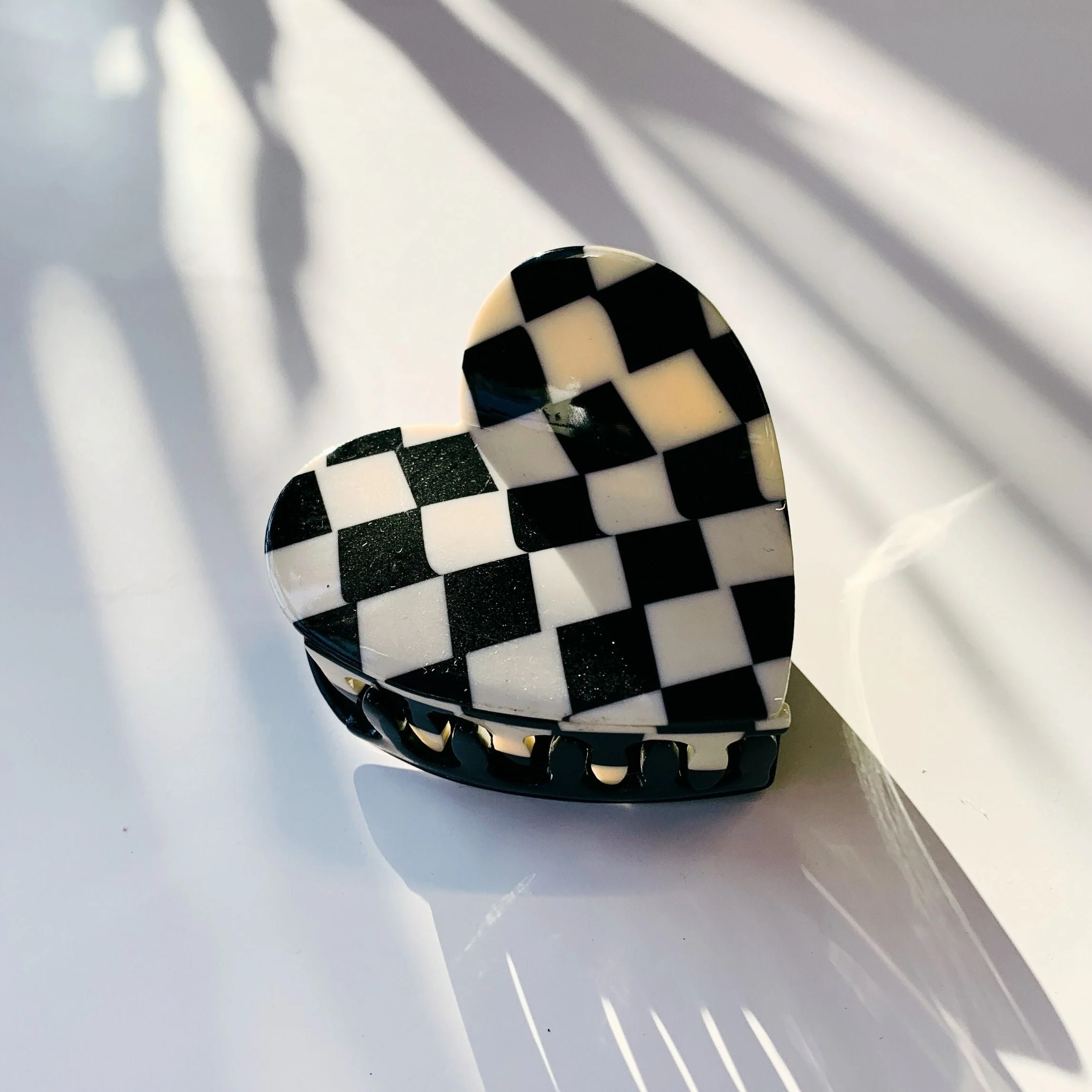 Velvet Claws Checkered Heart Hair Clip - Image 5