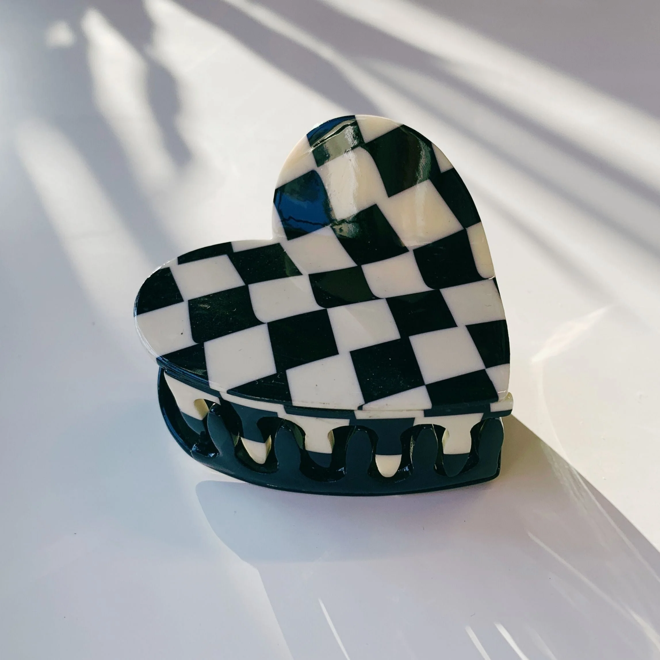 Velvet Claws Checkered Heart Hair Clip - Image 6