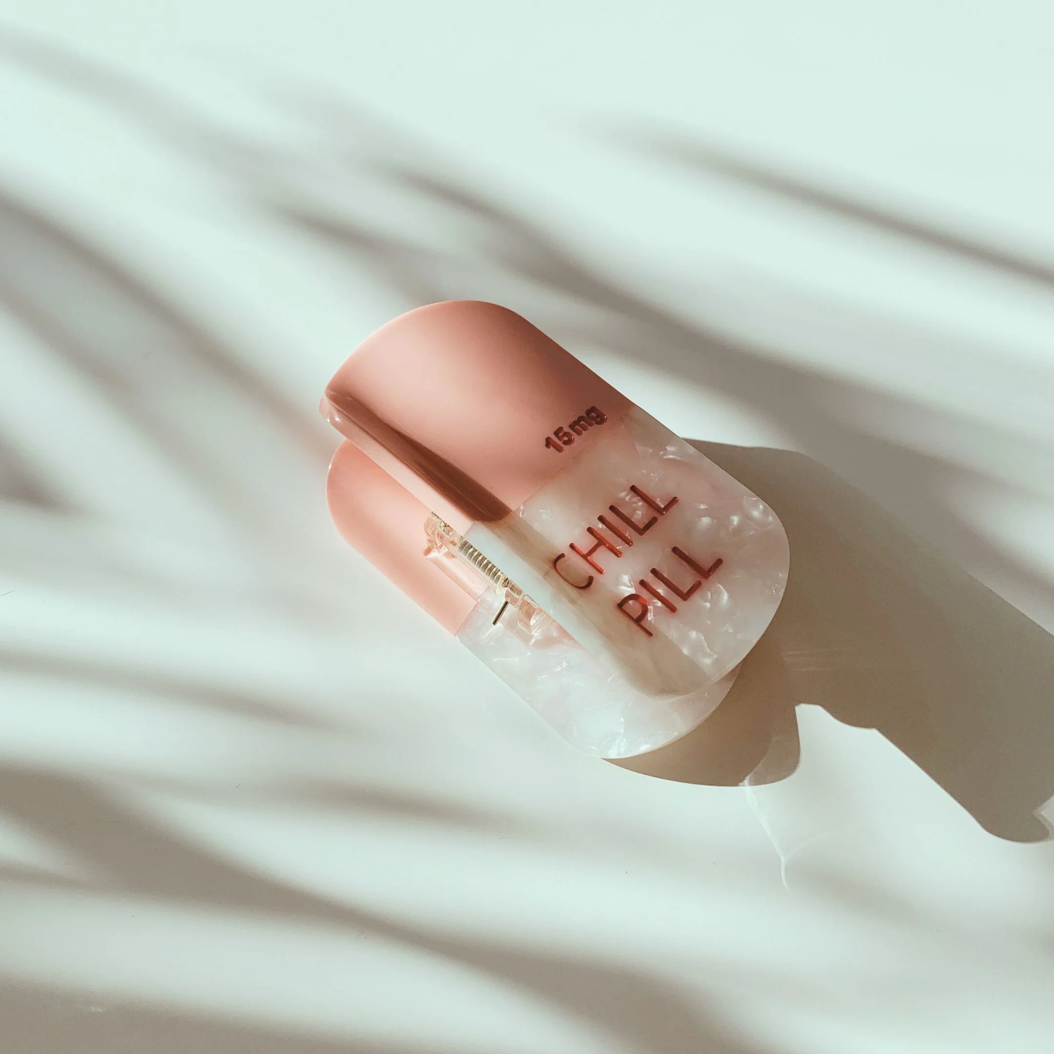 Velvet Claws Chill Pill Hair Claw - Image 10