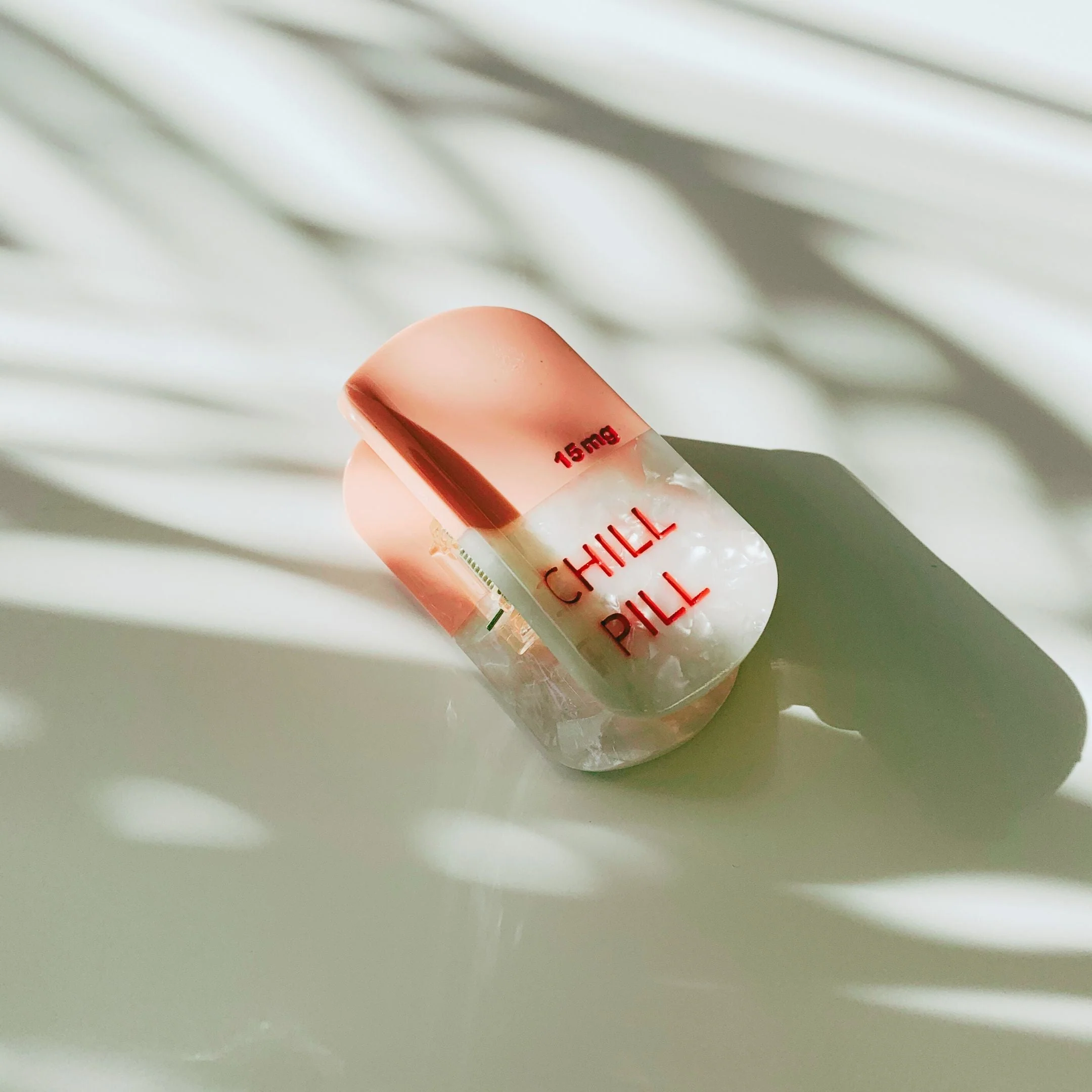 Velvet Claws Chill Pill Hair Claw - Image 12