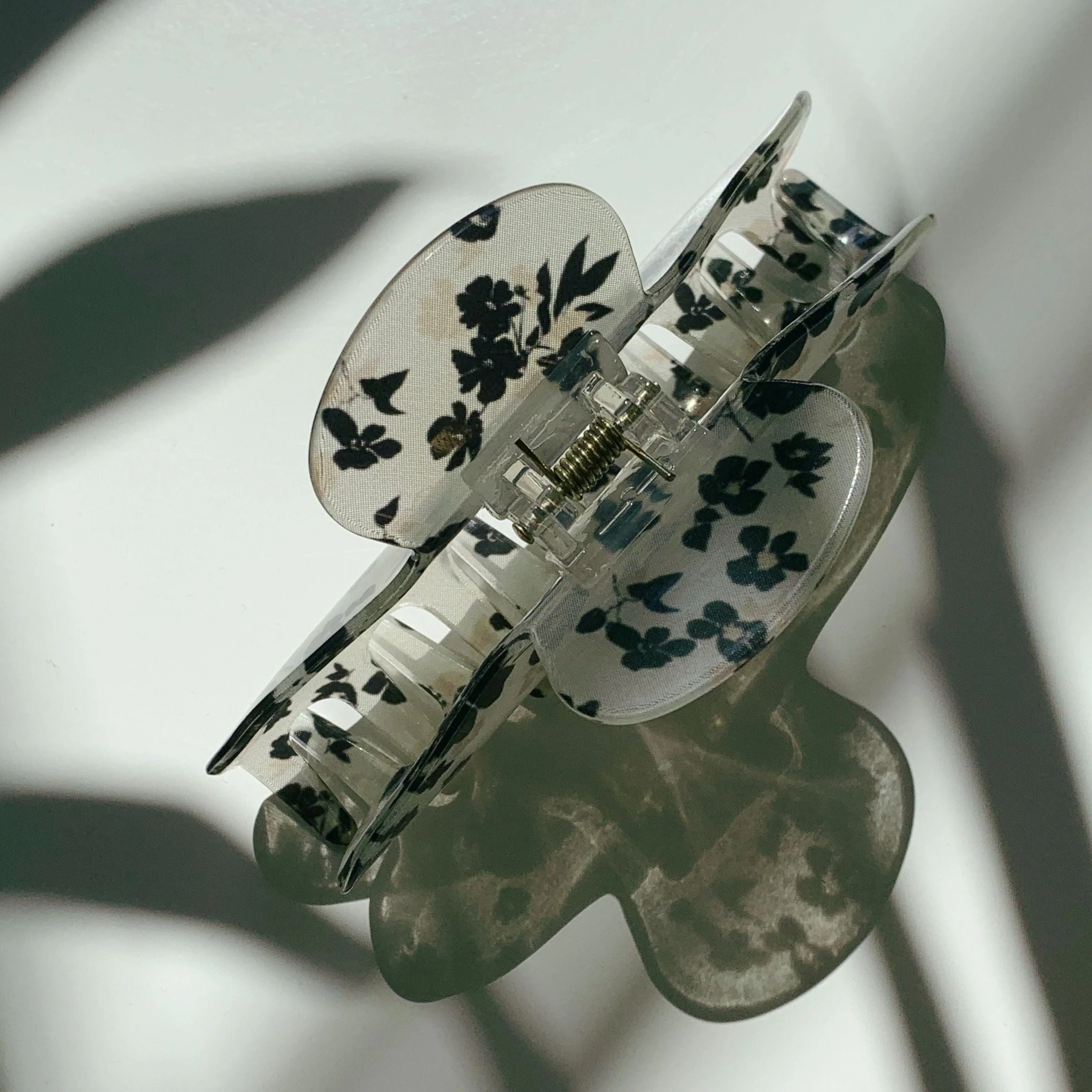 Velvet Claws French Floral Black Flowers Hair Claw - Image 5