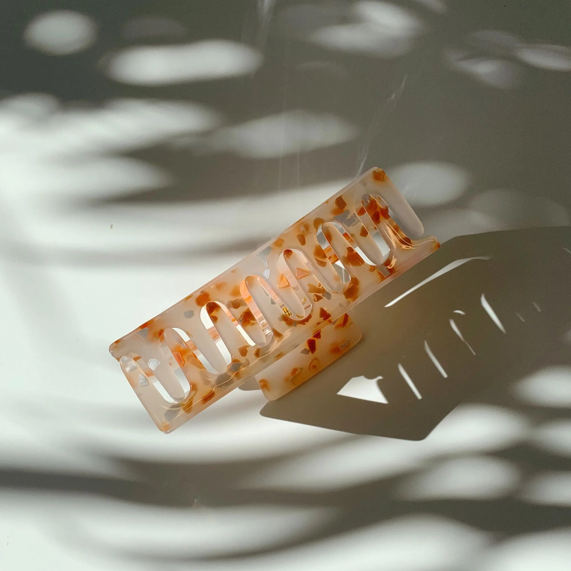Velvet Claws Hair Clip | The Diana in Peach Confetti - Image 4