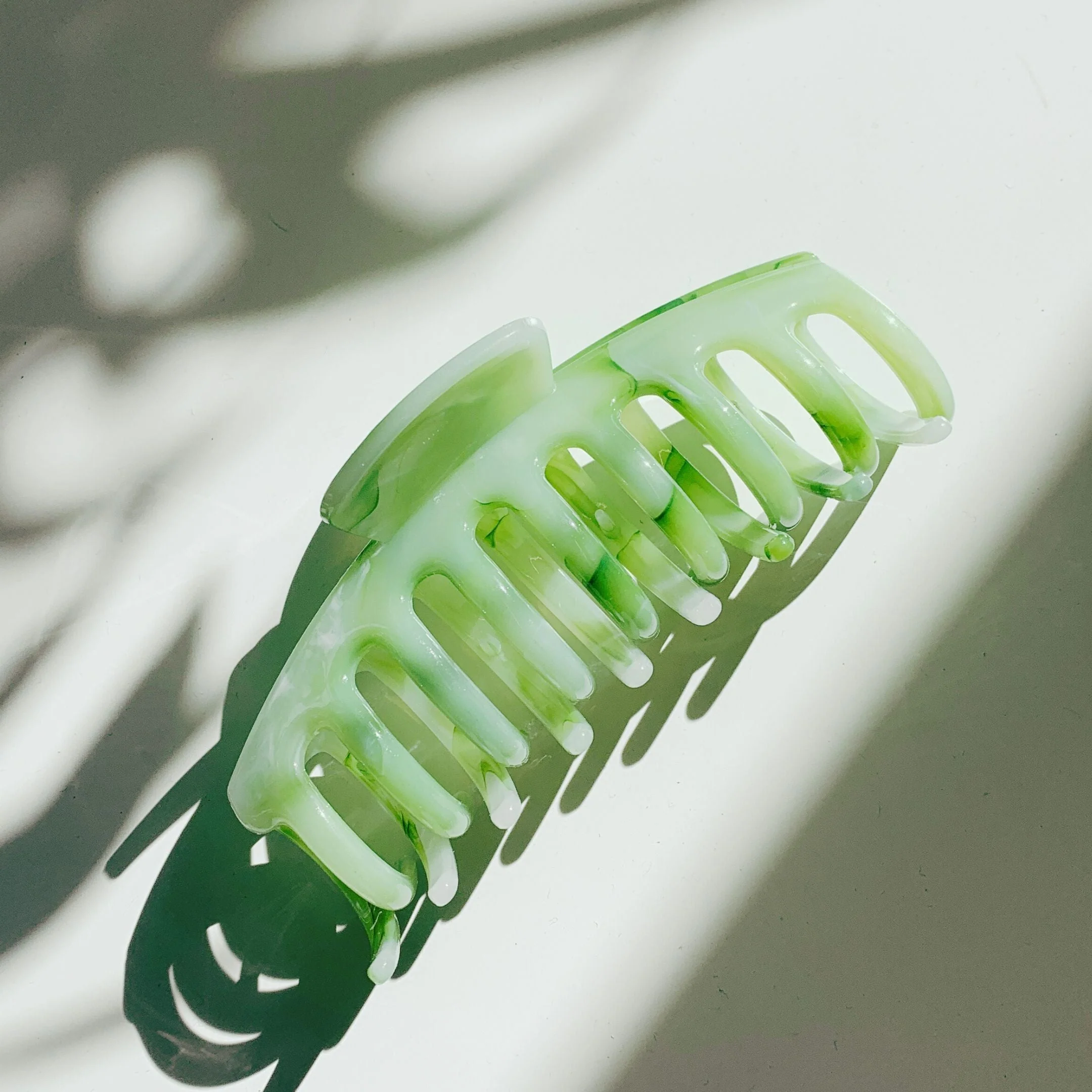 Velvet Claws Hair Clip | The Lobster in Matcha Swirl | Claw Clip in Velvet Travel Bag - Image 6