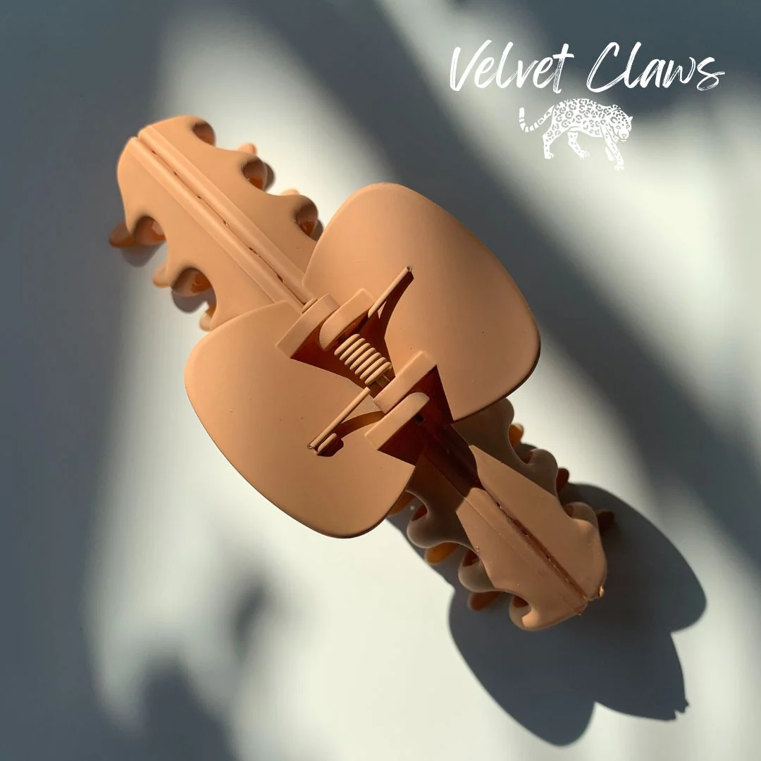 Velvet Claws Hair Clip | The Lobster in Sweet Coffee Hair Claw - Image 3