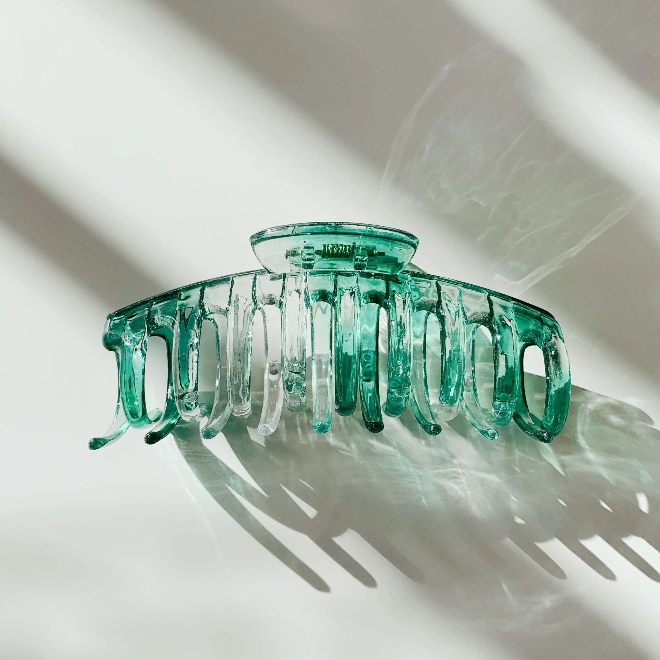 Velvet Claws Hair Clip | The Lobster in Translucent Green Hair Claw - Image 2