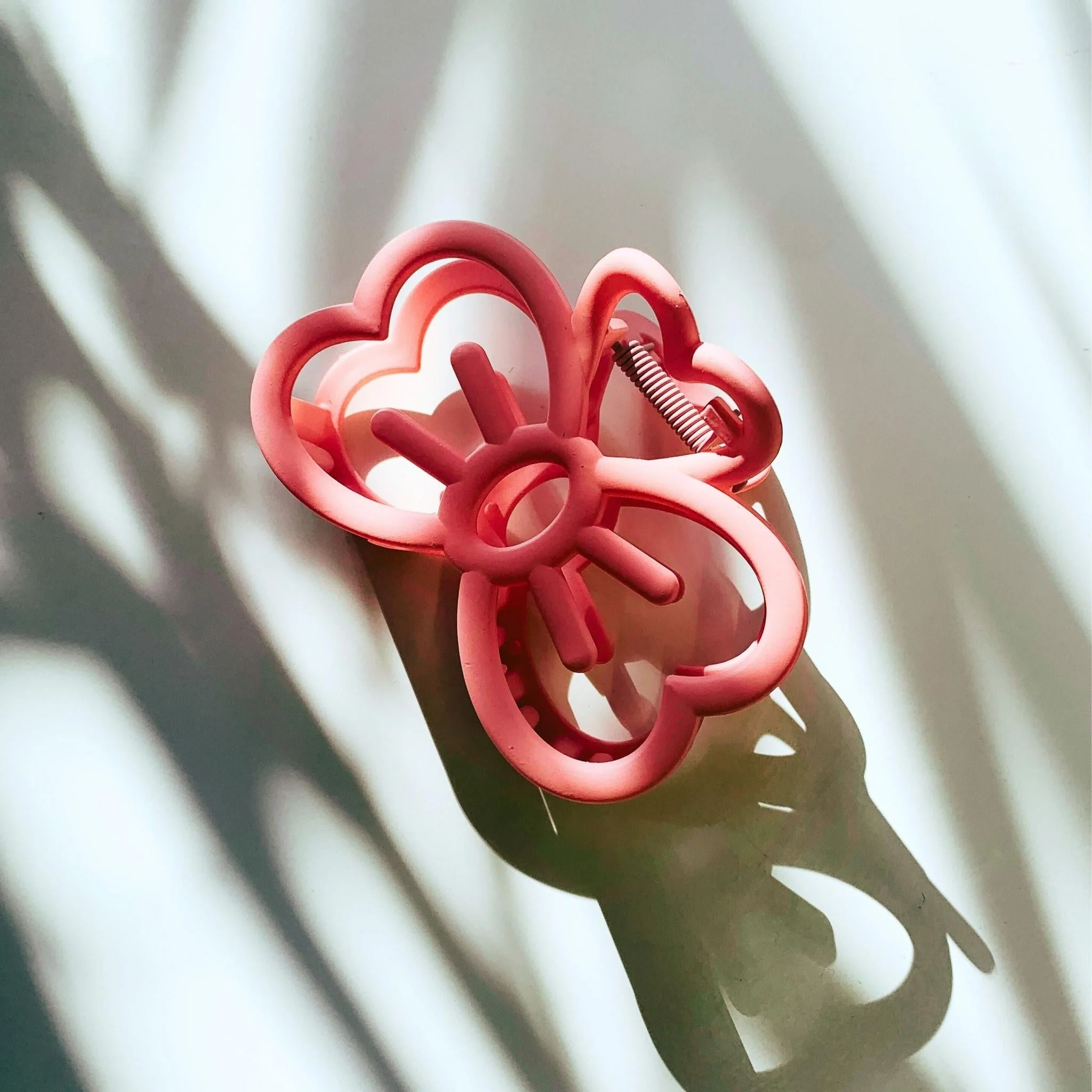 Velvet Claws Hello Cat Pink Bow Hair Clip - Image 4