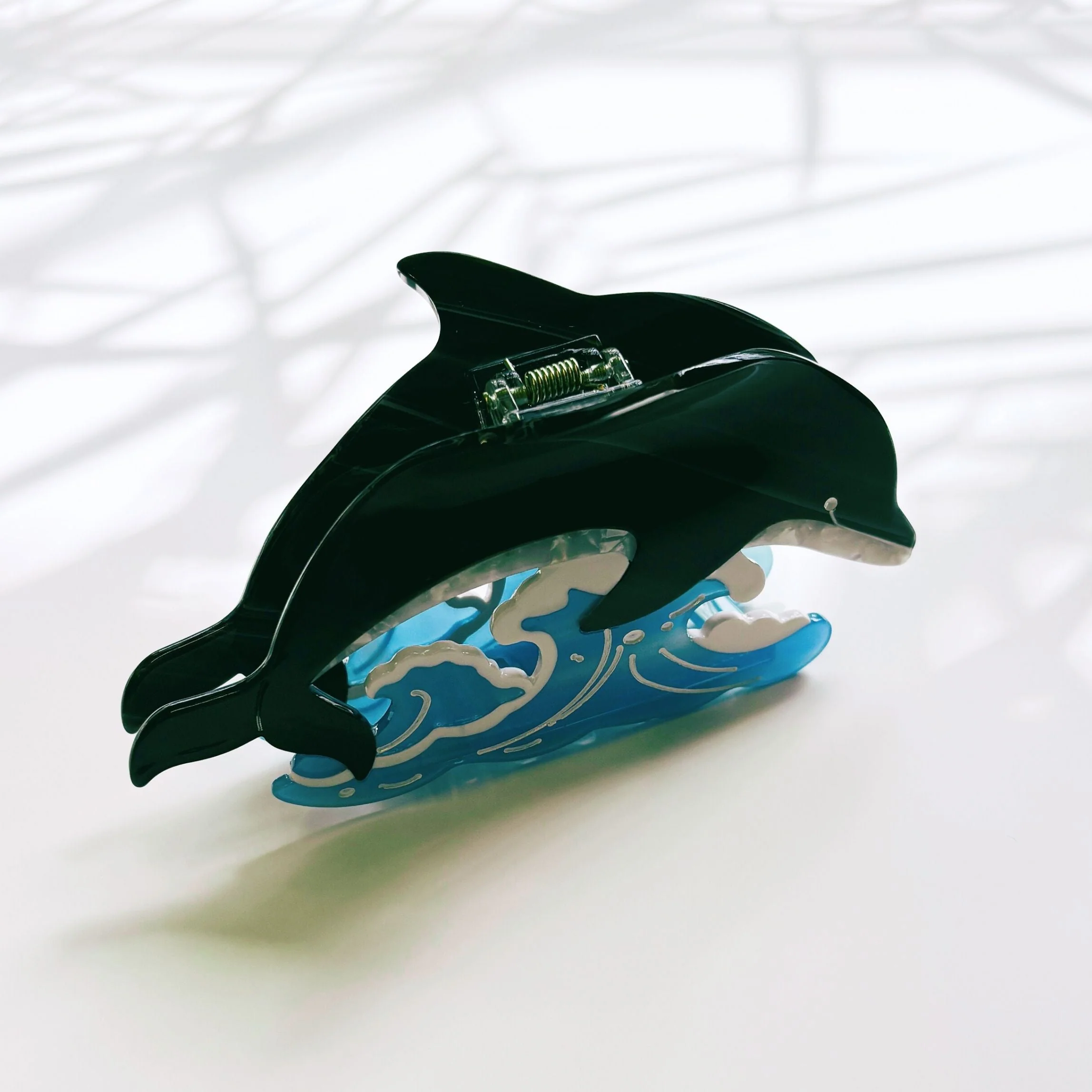 Velvet Claws Killer Whale Orca Hair Claw - Image 3