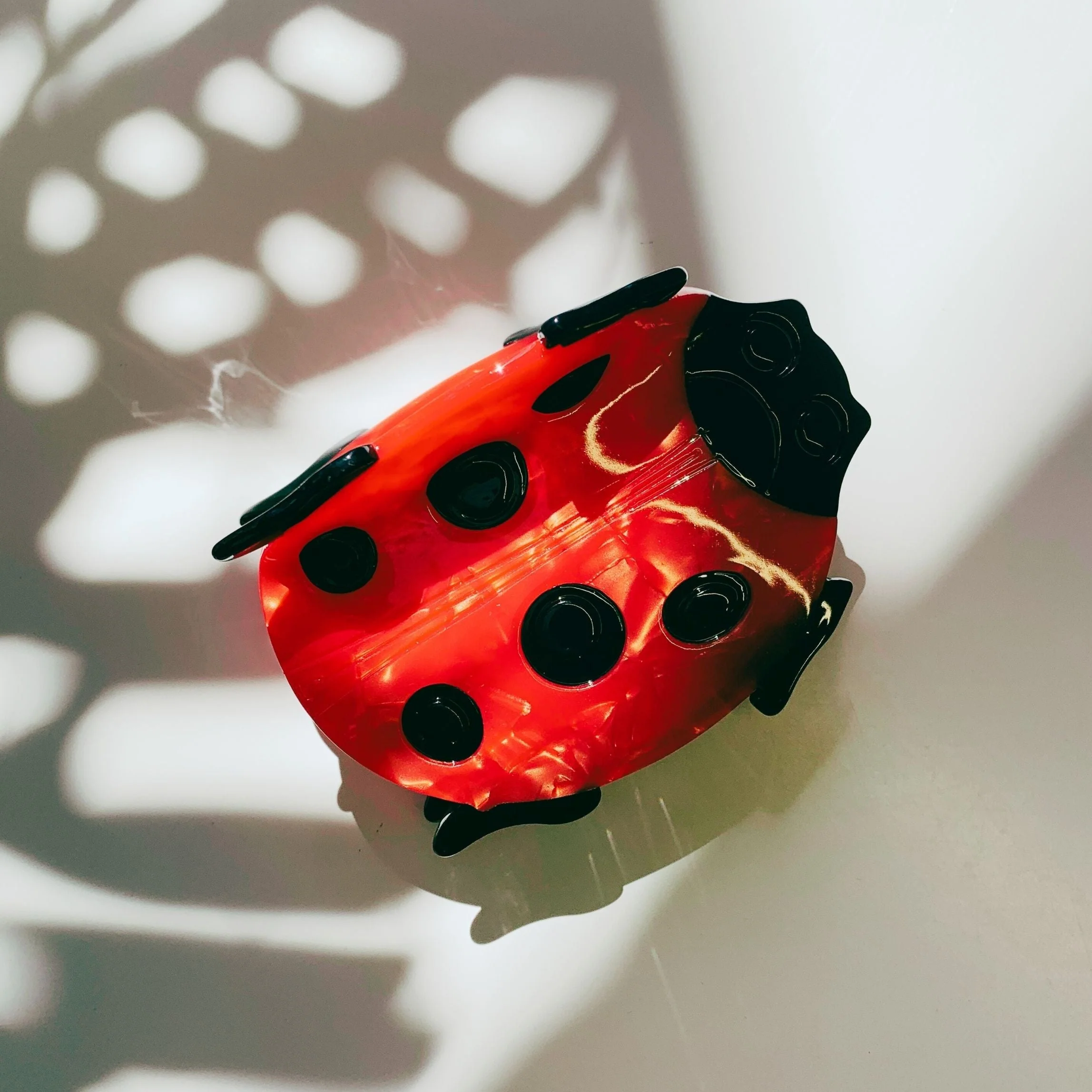 Velvet Claws Ladybug Hair Claw - Image 3