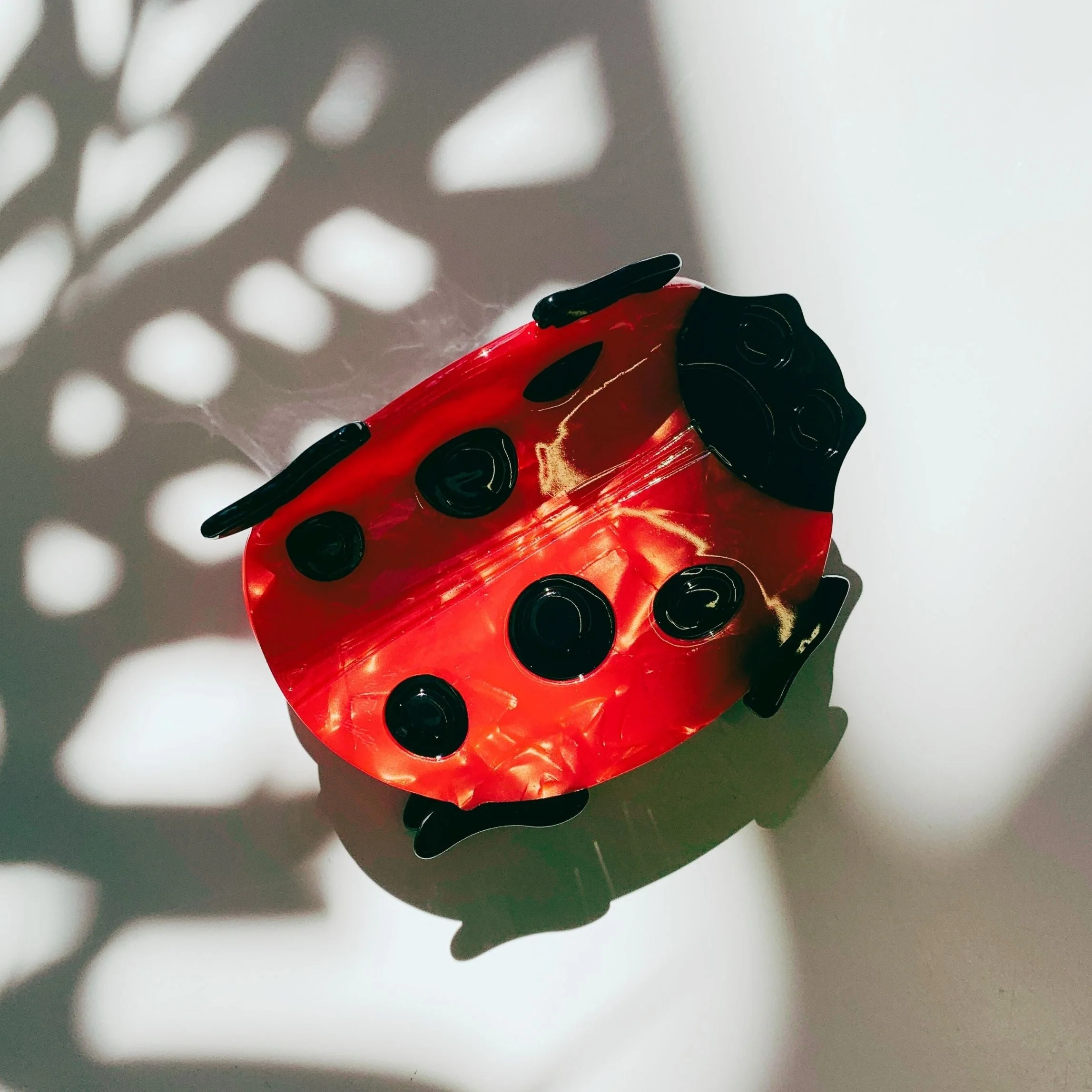 Velvet Claws Ladybug Hair Claw - Image 6