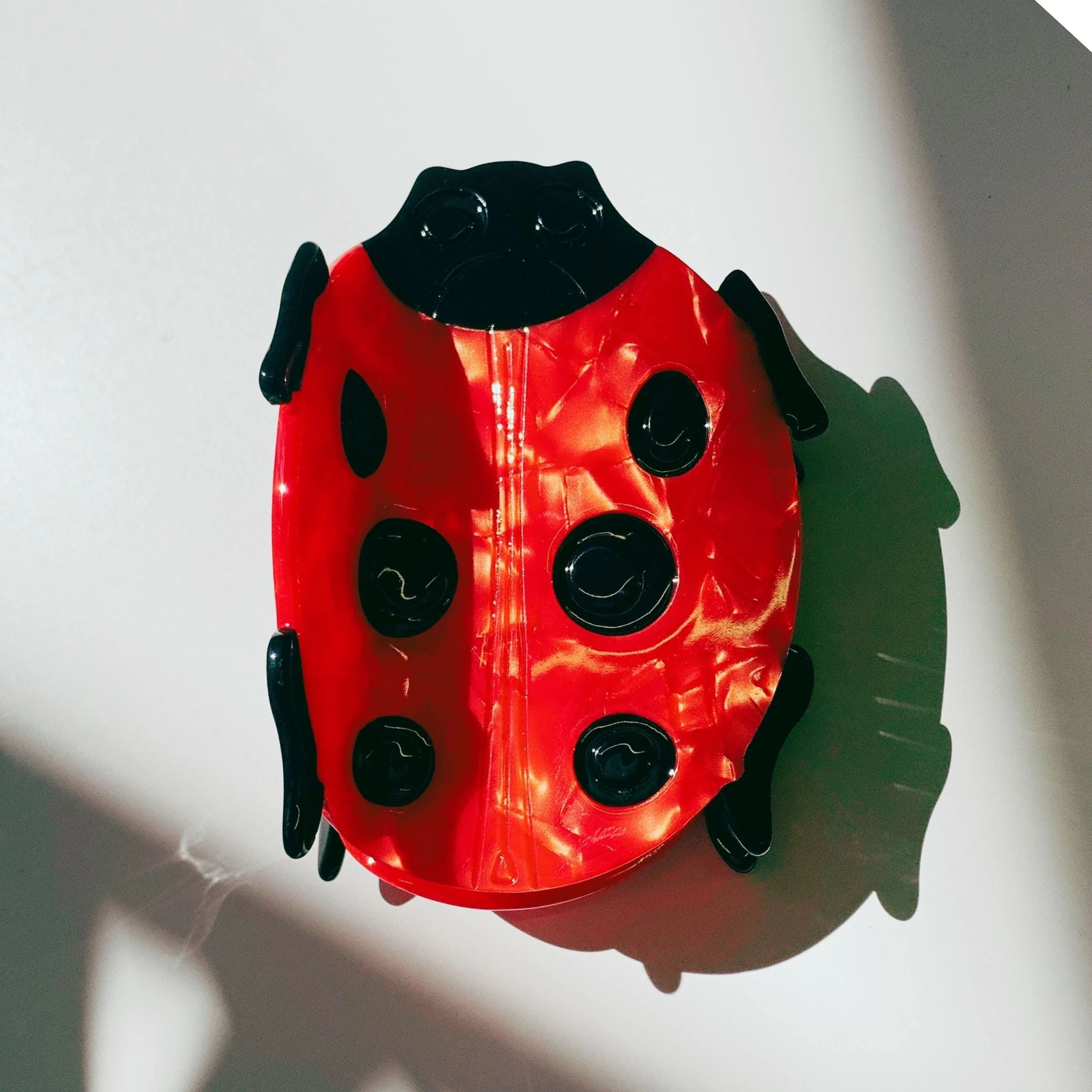 Velvet Claws Ladybug Hair Claw - Image 9