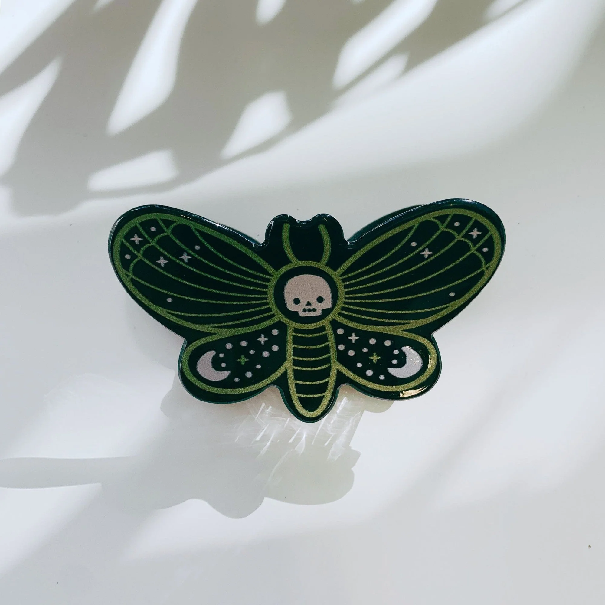 Velvet Claws Luna Moth Mini Hair Claw - Image 3