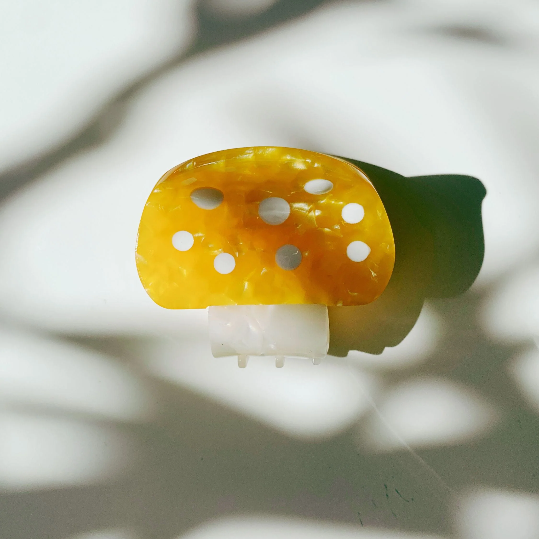 Velvet Claws Mini Mushroom Hair Clip in Orange - Image 4