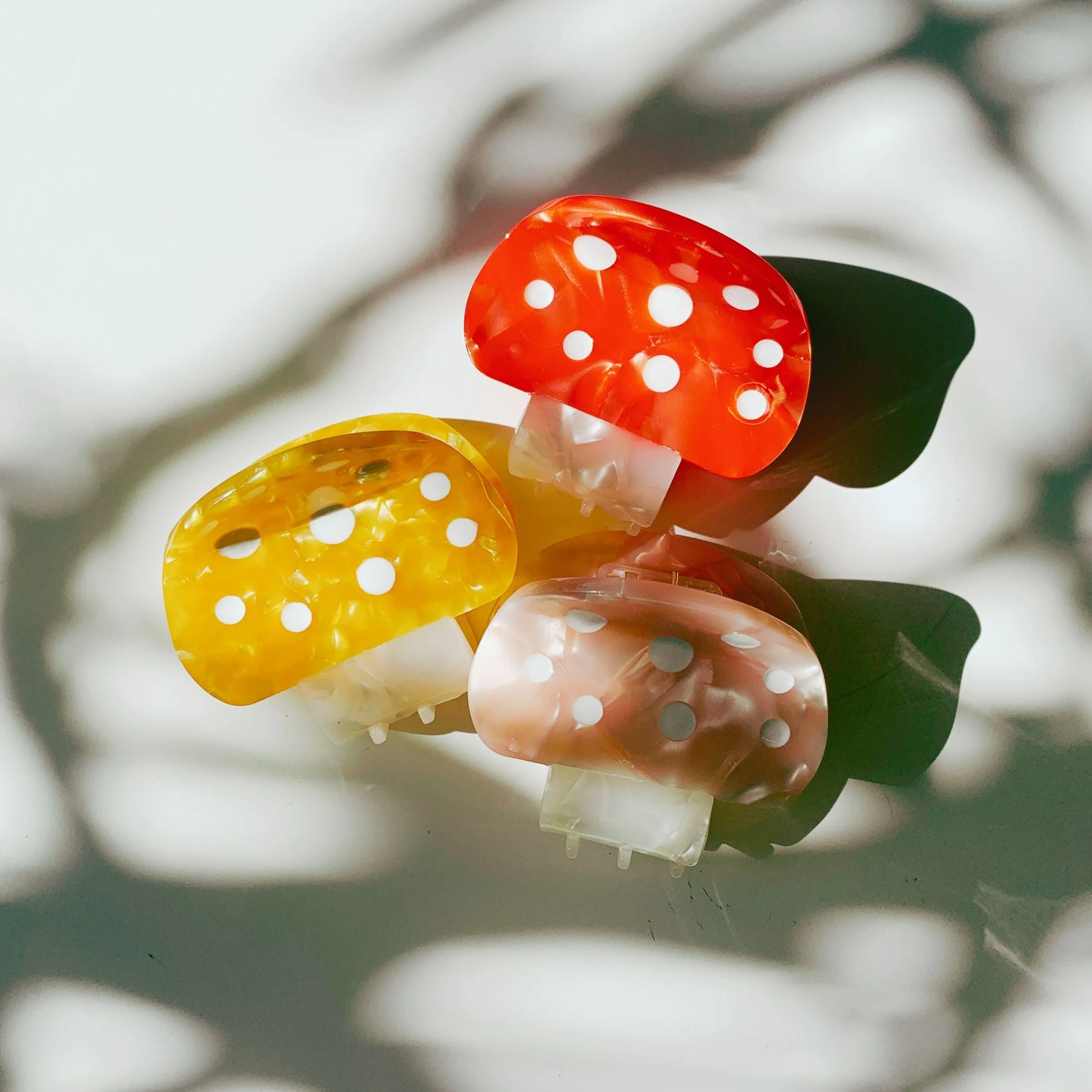 Velvet Claws Mini Mushroom Hair Clip in Pink - Image 10