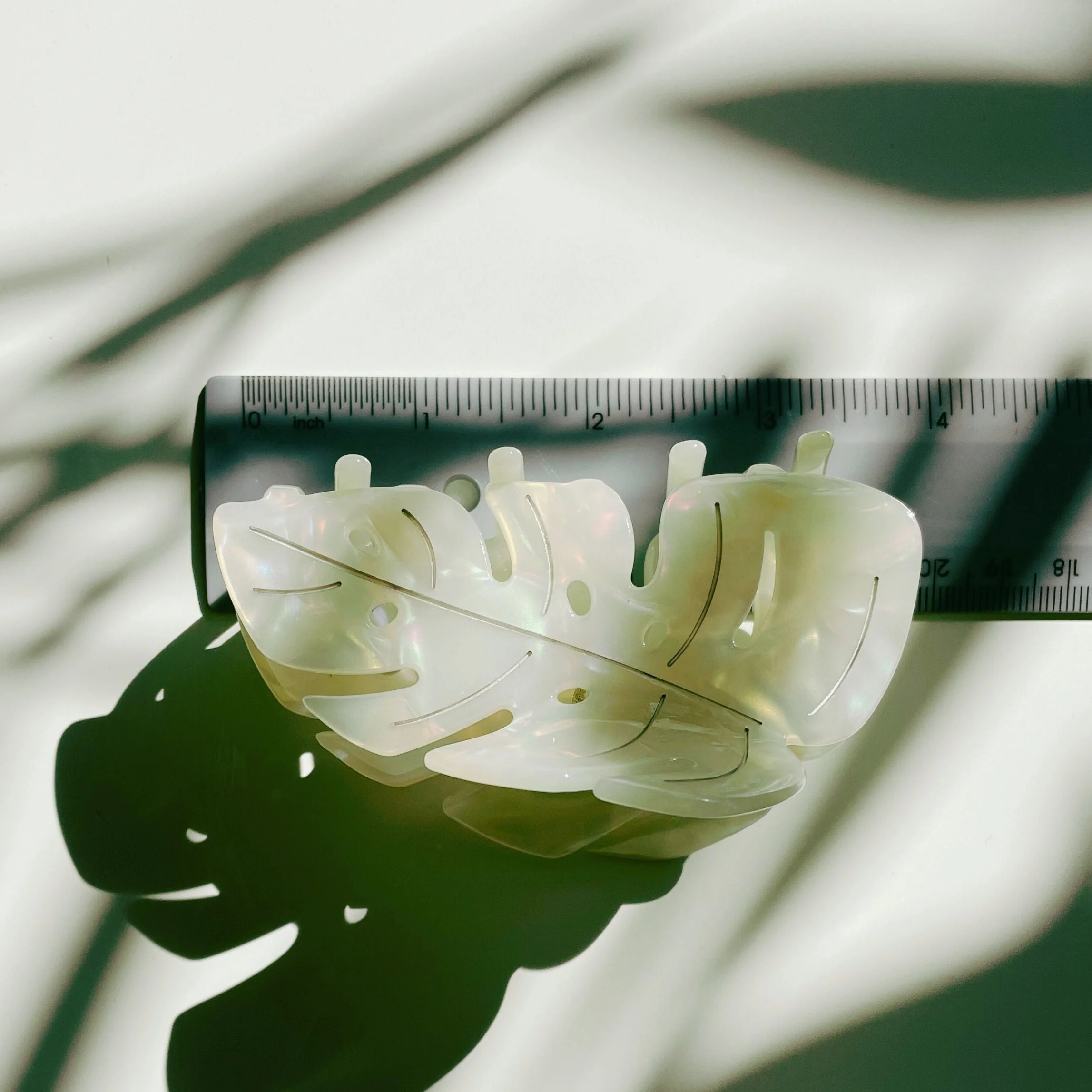 Velvet Claws Monstera White Tropical Hair Clip - Image 7