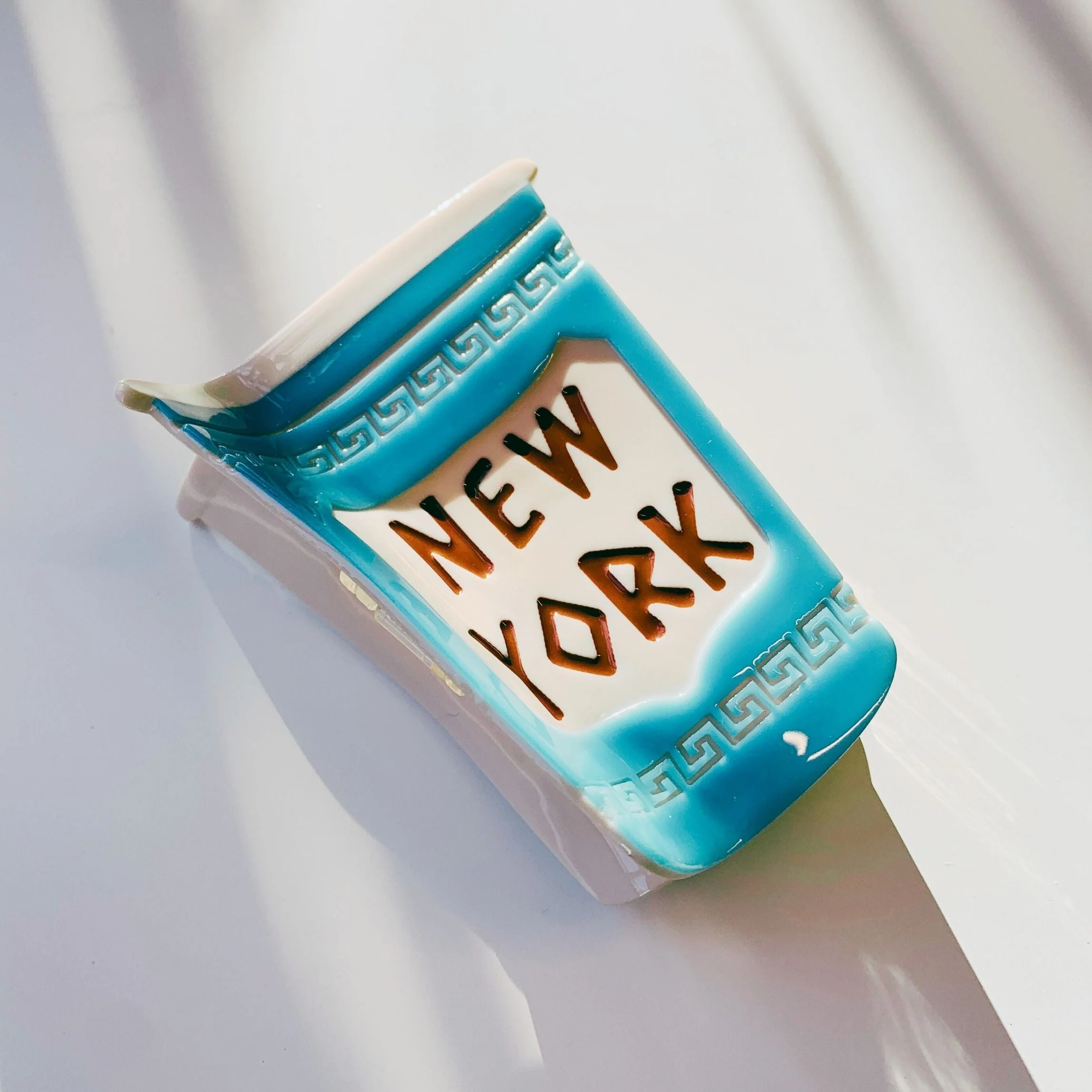 Velvet Claws New York Coffee Cup Hair Claw - Image 7