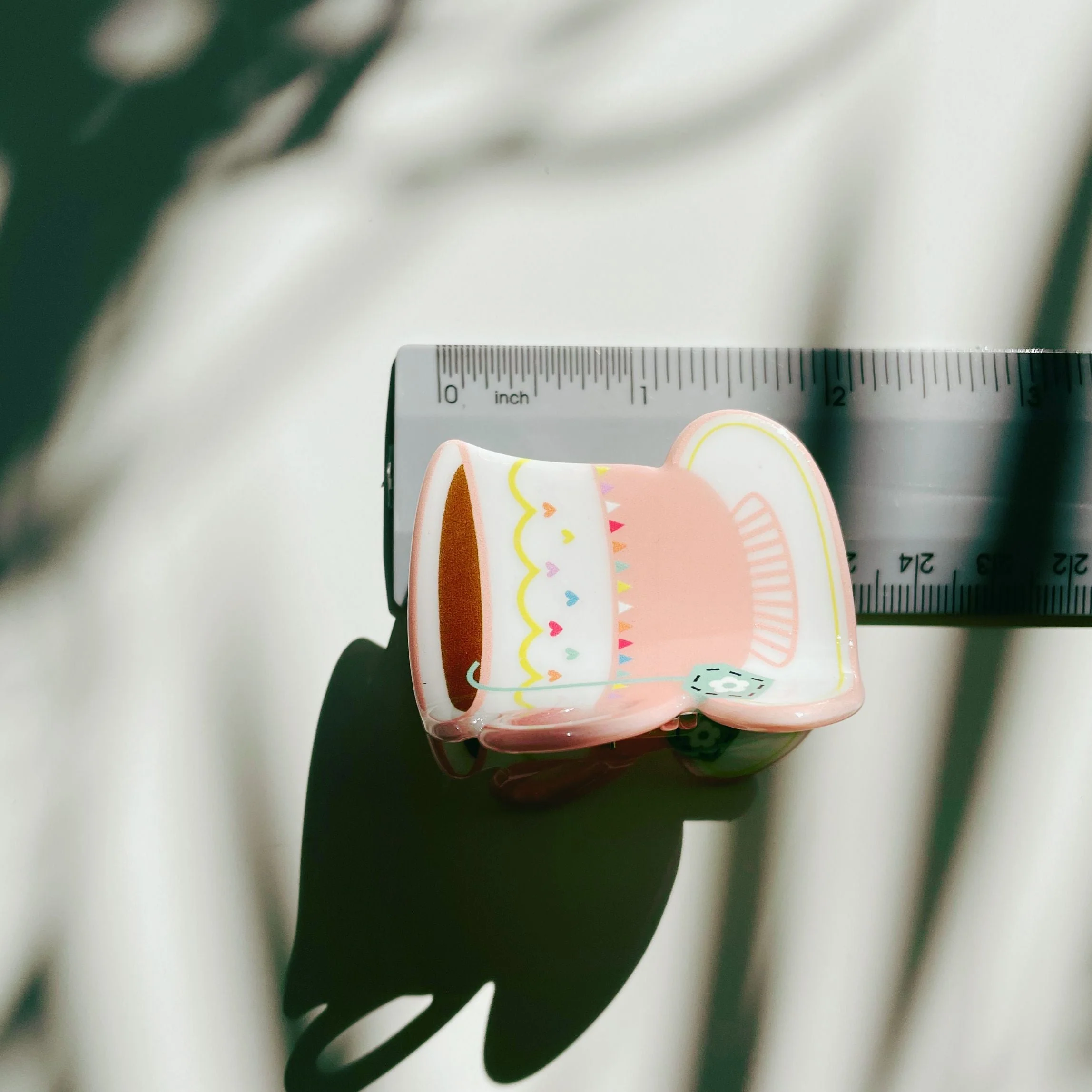 Velvet Claws Pink Tea Cup with Heart Hair Claw - Image 7