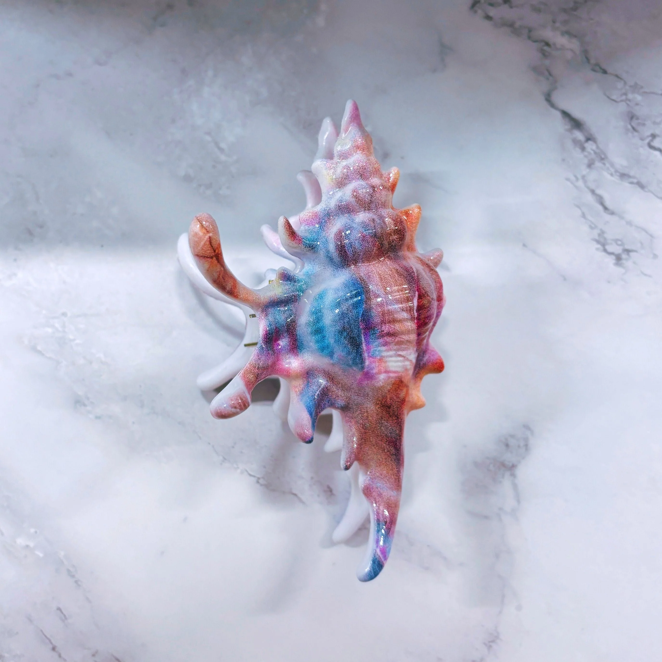 Velvet Claws Realistic Conch Shell Hair Claw in Mermaid Colors - Image 8