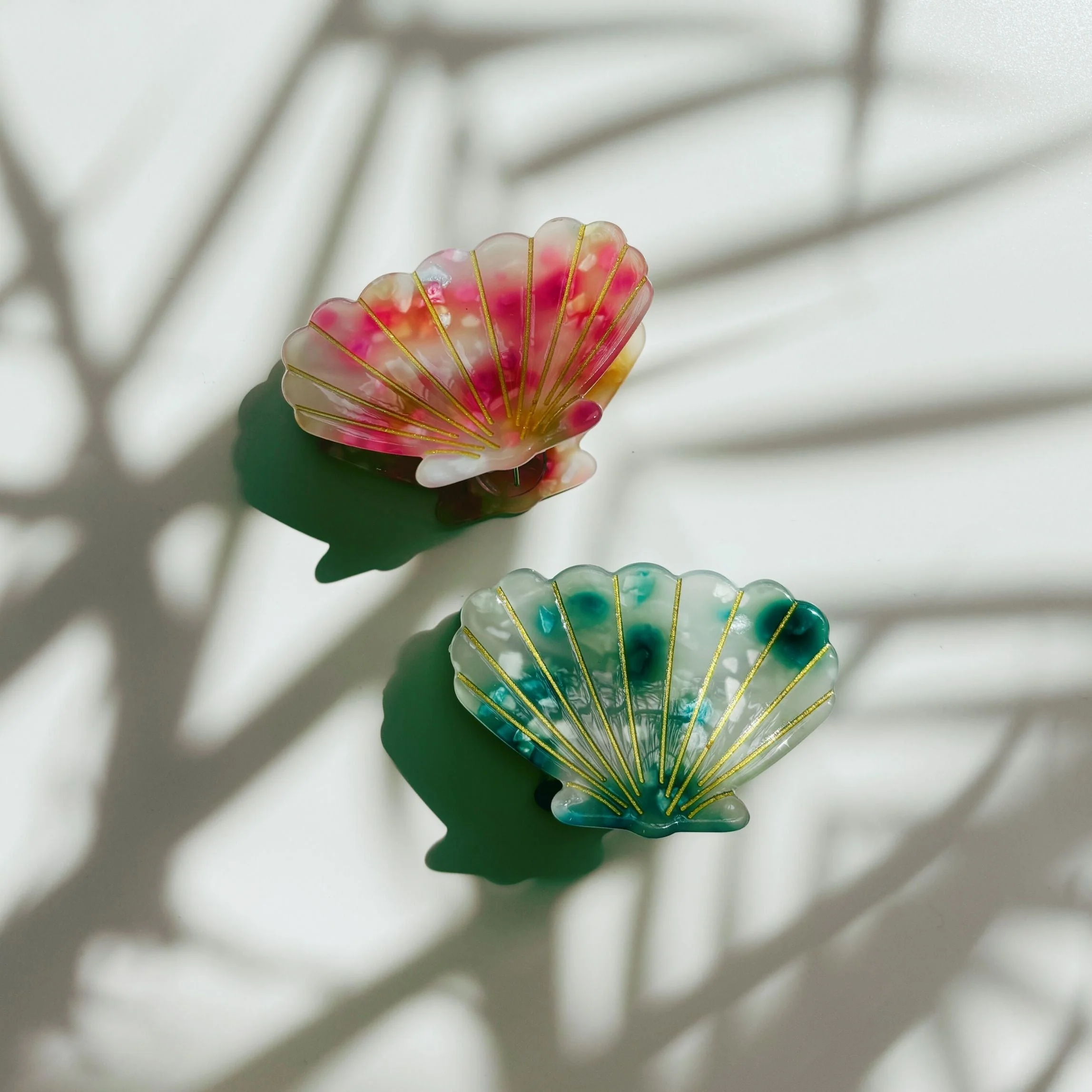 Velvet Claws Seashell Claw Set of 2: Aqua and Coral | Hair Claw Clip