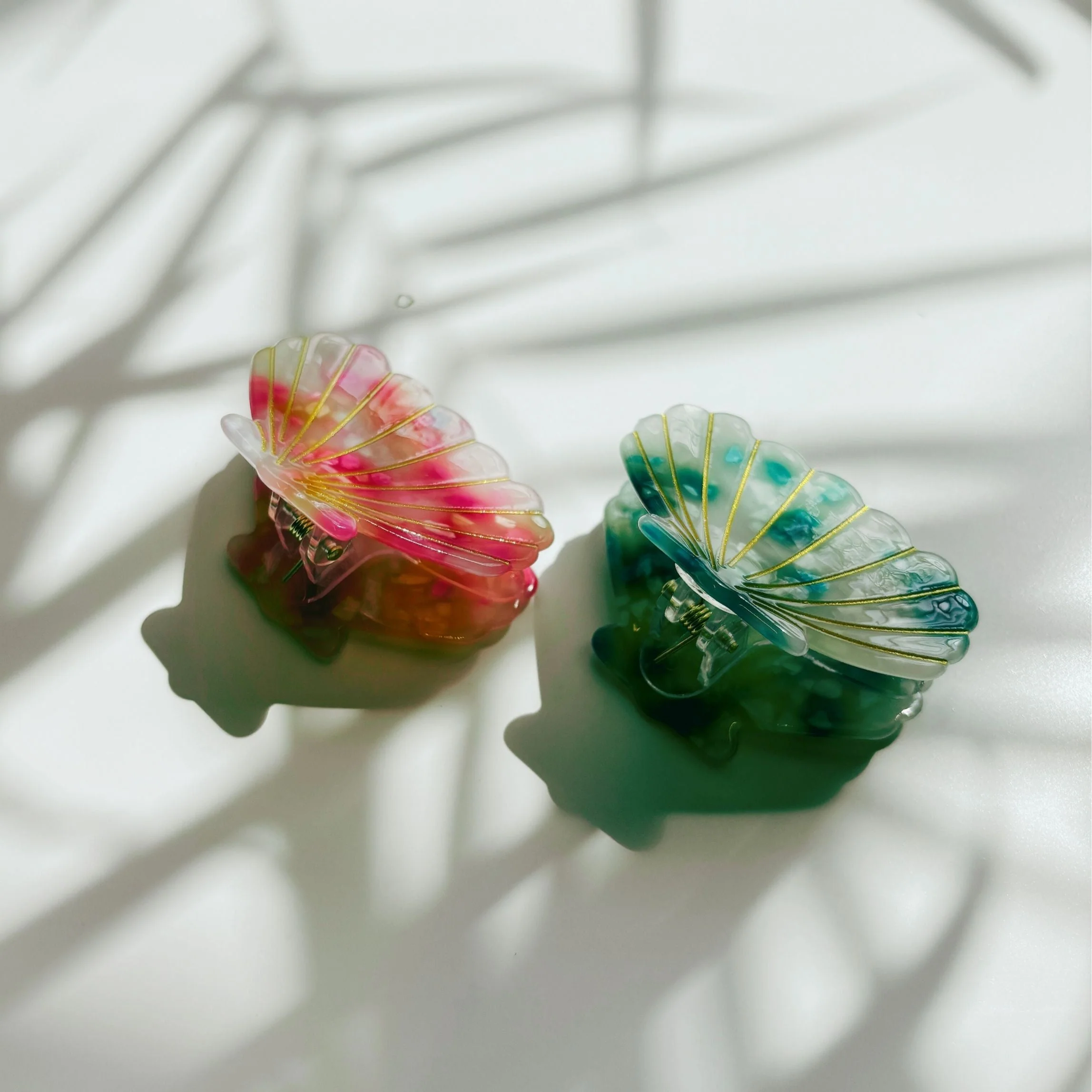 Velvet Claws Seashell Claw Set of 2: Aqua and Coral | Hair Claw Clip - Image 3