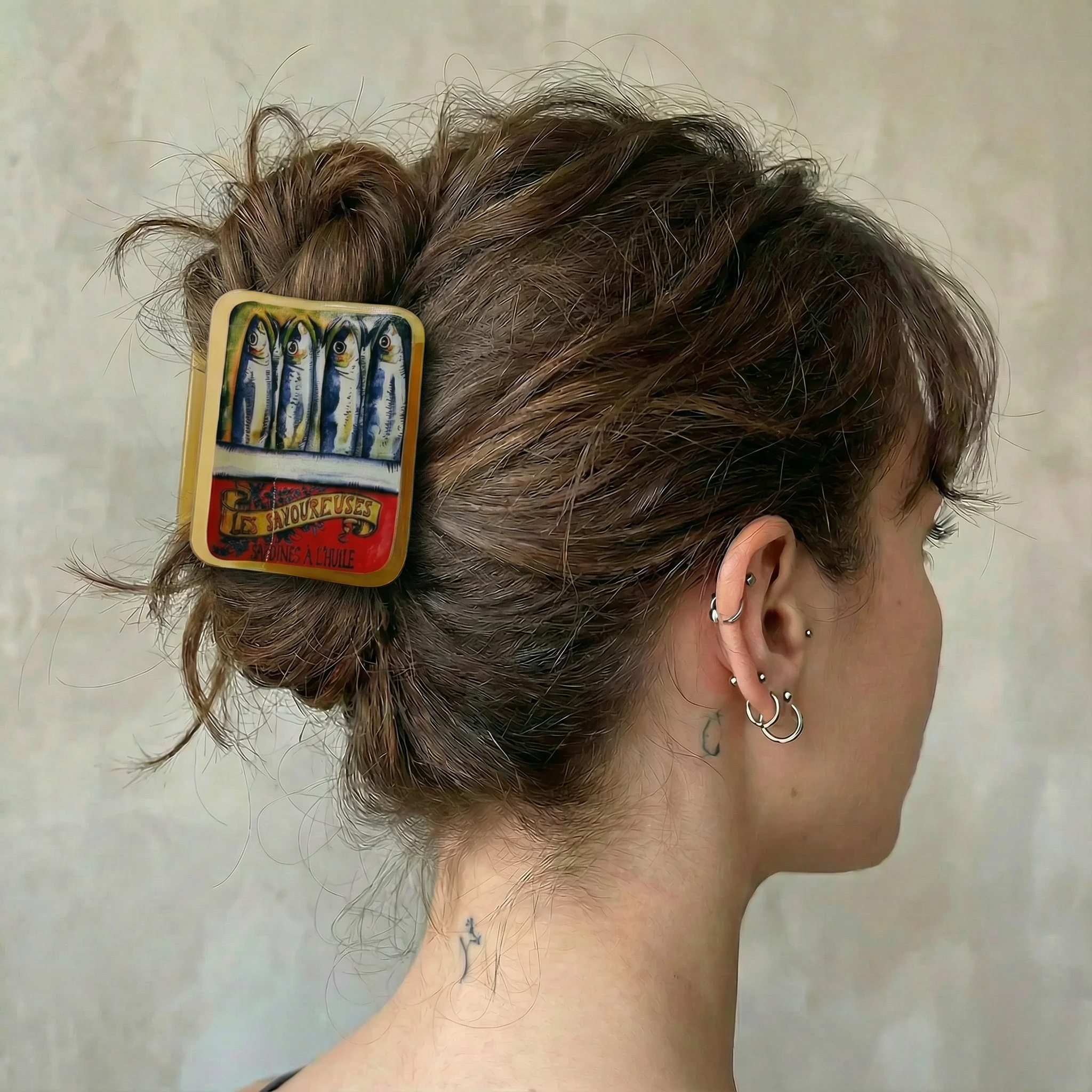 Velvet Claws Tinned Sardines Hair Clip - Image 2