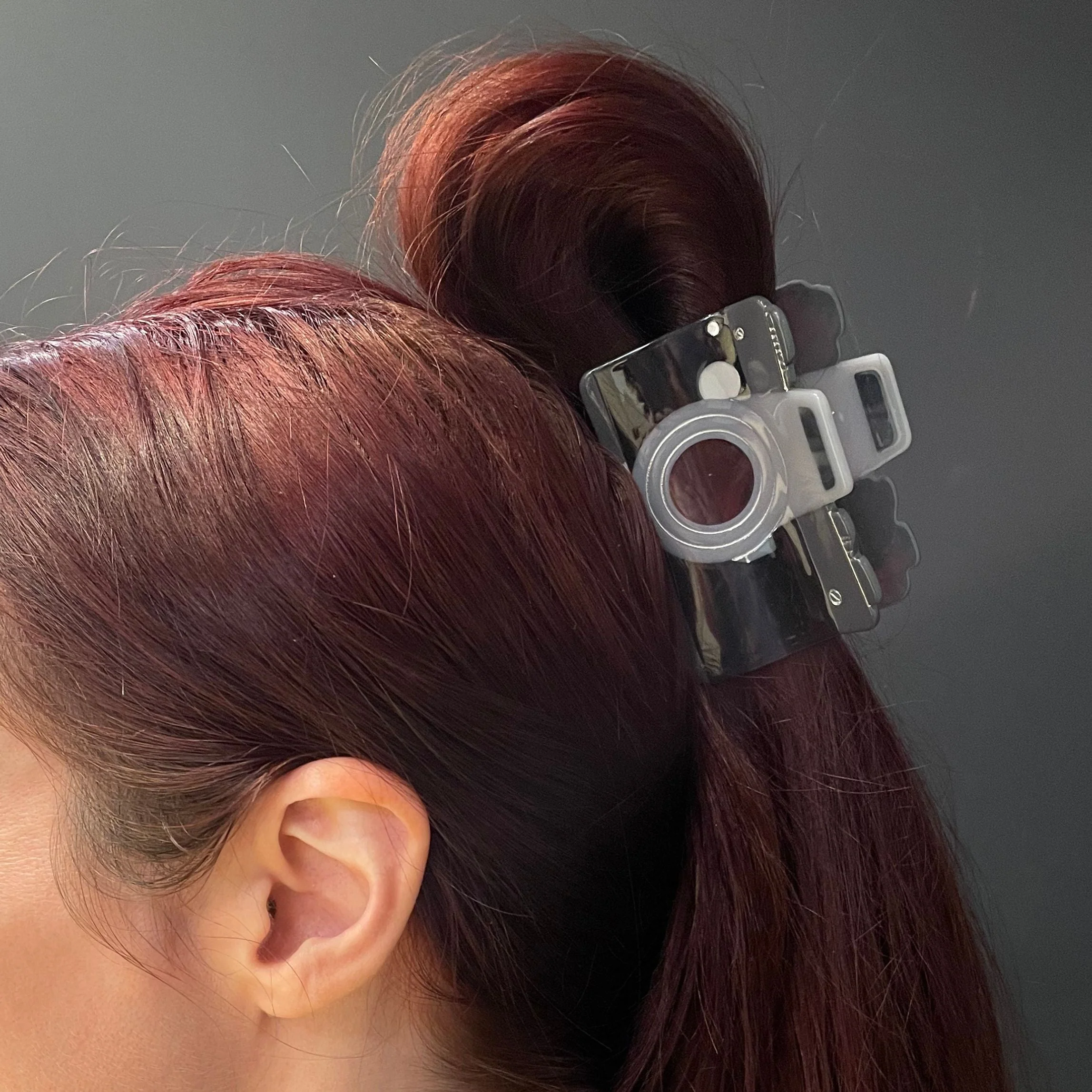 Velvet Claws Vintage Camera Hair Claw - Image 8