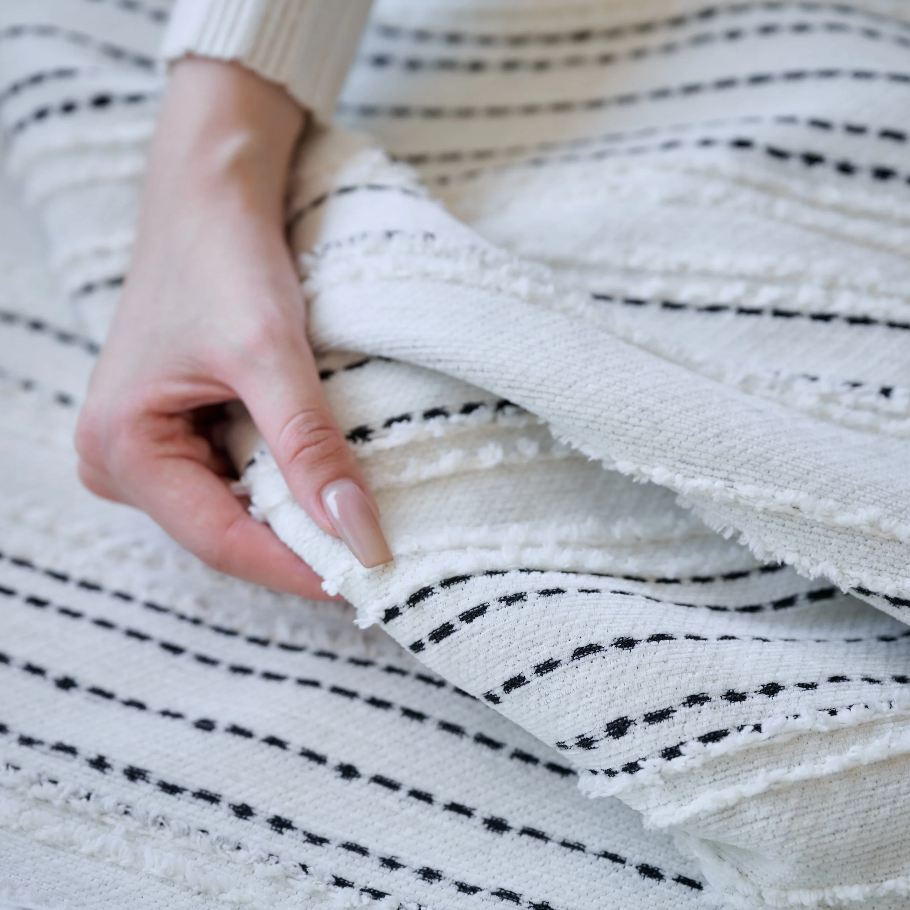 Vintage-Inspired Striped Blankets for Couch Covers Luxury Couch Throw Cover with Timeless Elegance - Image 20