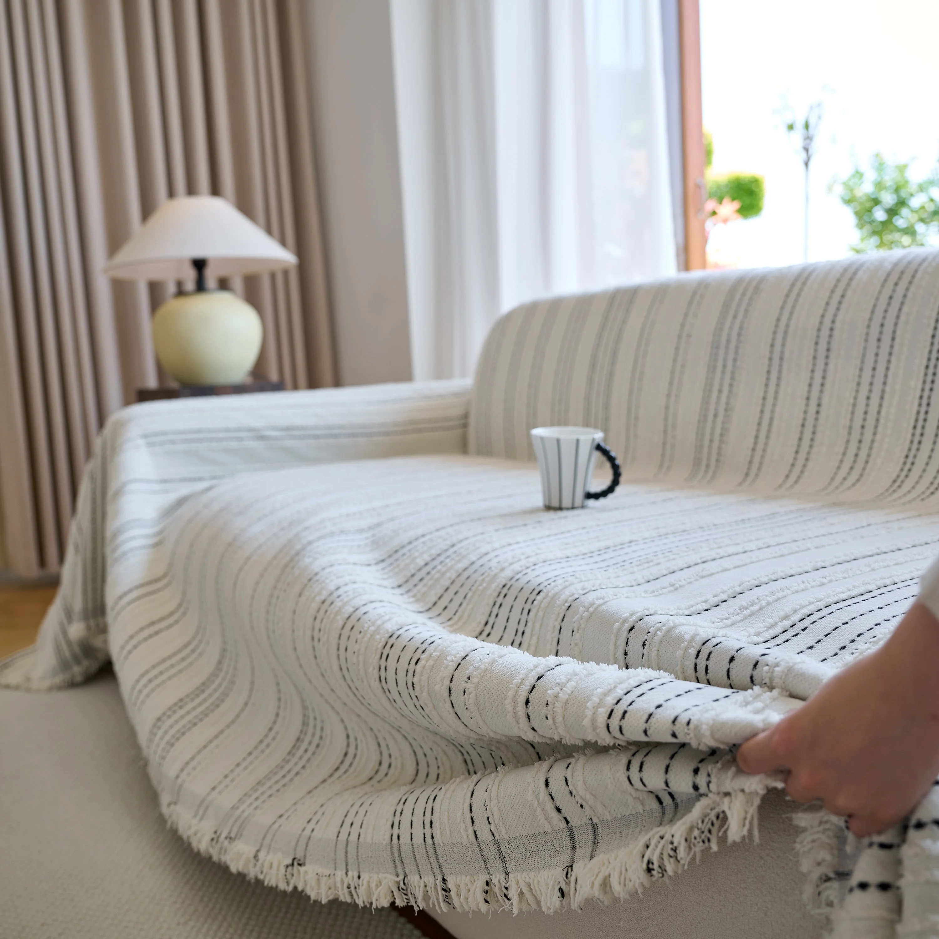 Vintage-Inspired Striped Blankets for Couch Covers Luxury Couch Throw Cover with Timeless Elegance - Image 22