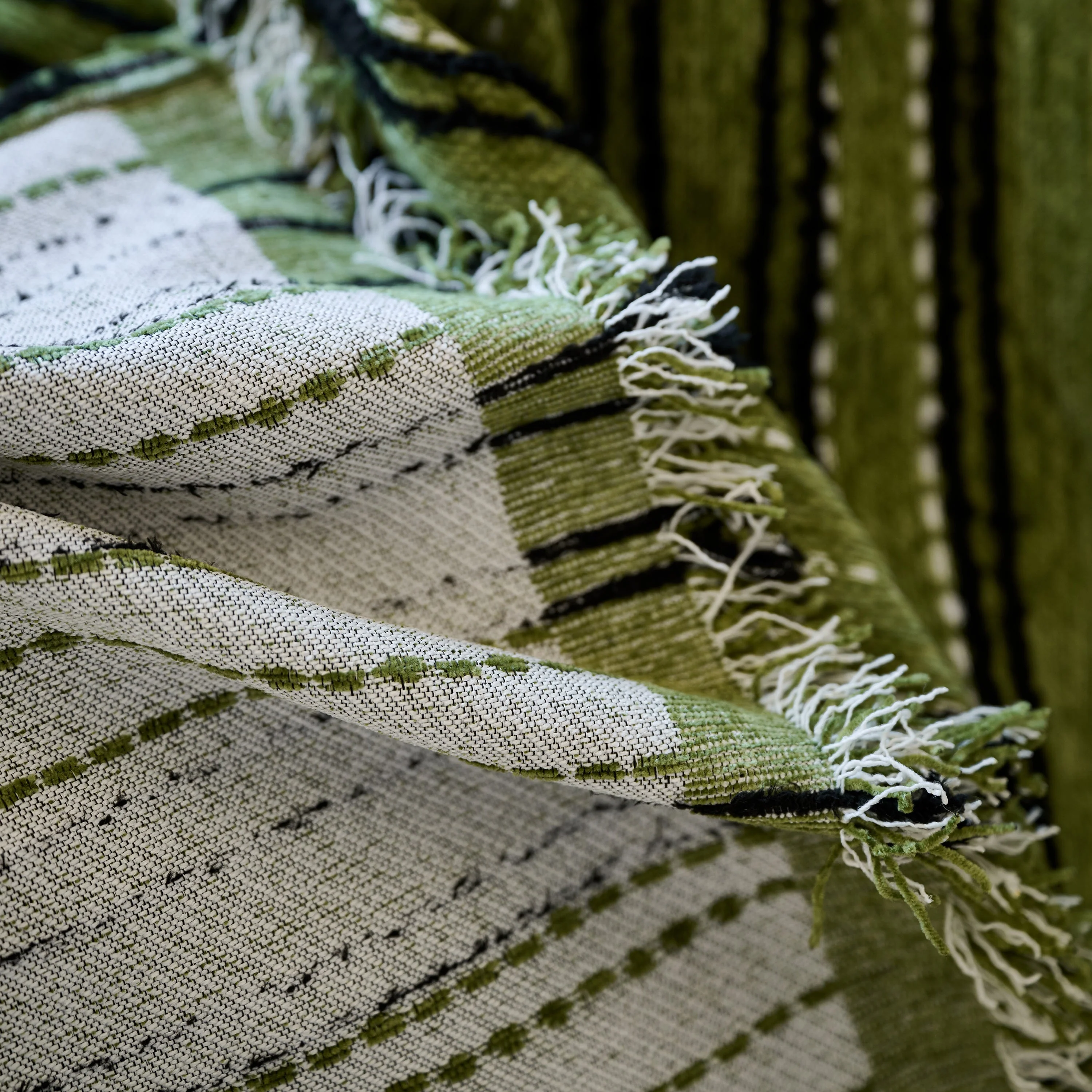 Vintage-Inspired Striped Blankets for Couch Covers Luxury Couch Throw Cover with Timeless Elegance - Image 50