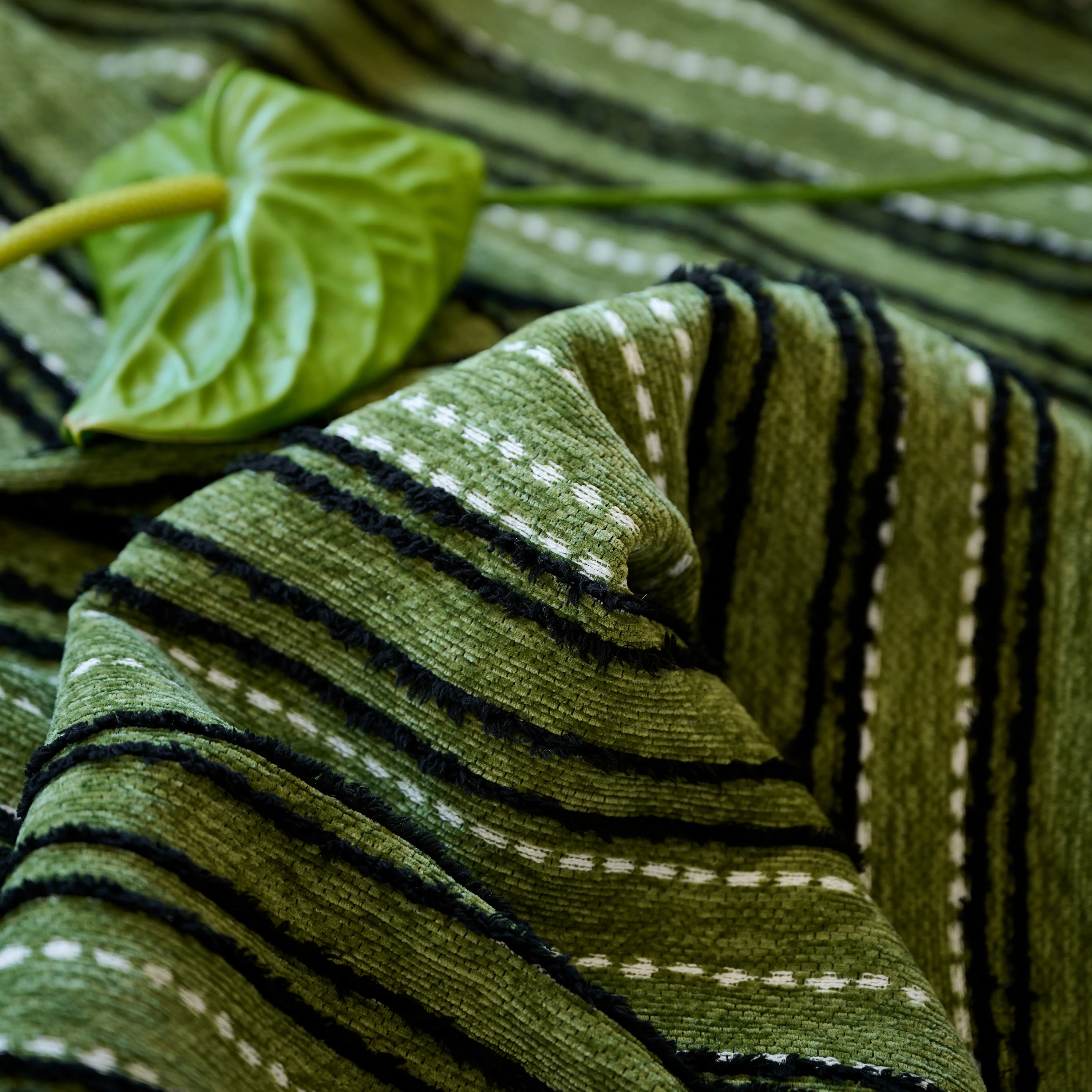 Vintage-Inspired Striped Blankets for Couch Covers Luxury Couch Throw Cover with Timeless Elegance - Image 51