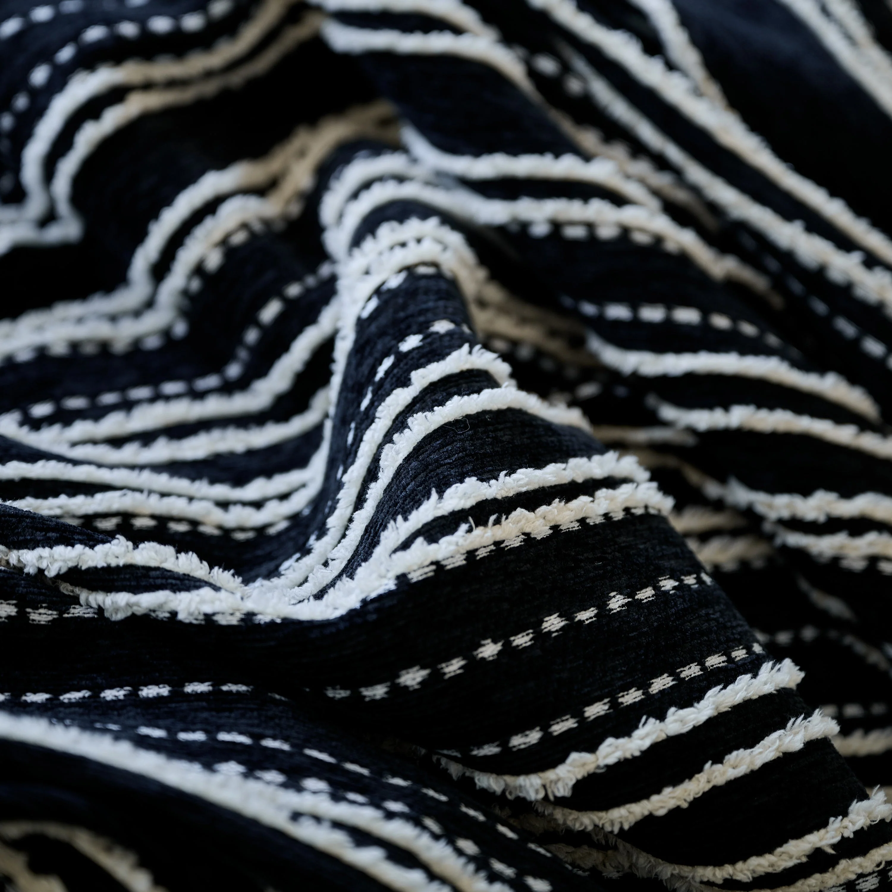 Vintage-Inspired Striped Blankets for Couch Covers Luxury Couch Throw Cover with Timeless Elegance - Image 60
