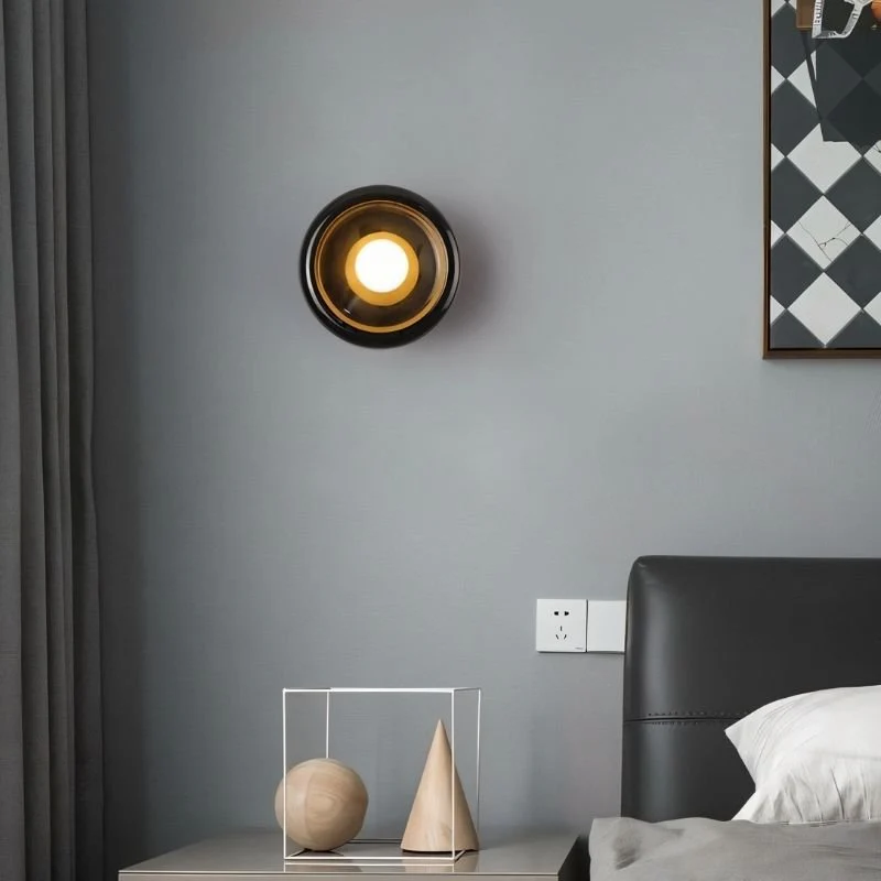 Vornix Wall Lamp - Image 3