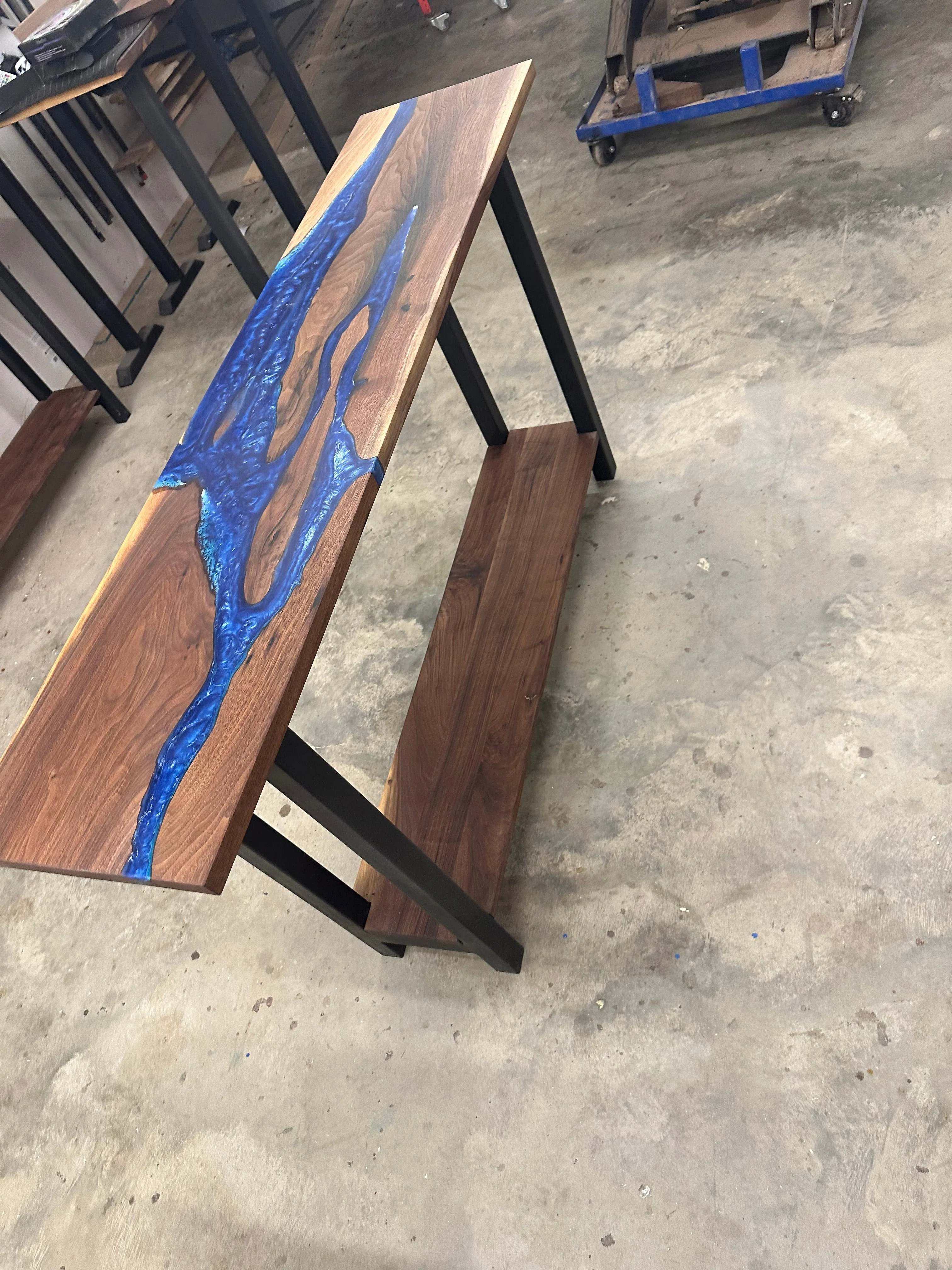 Walnut river console/sofa table - Image 3