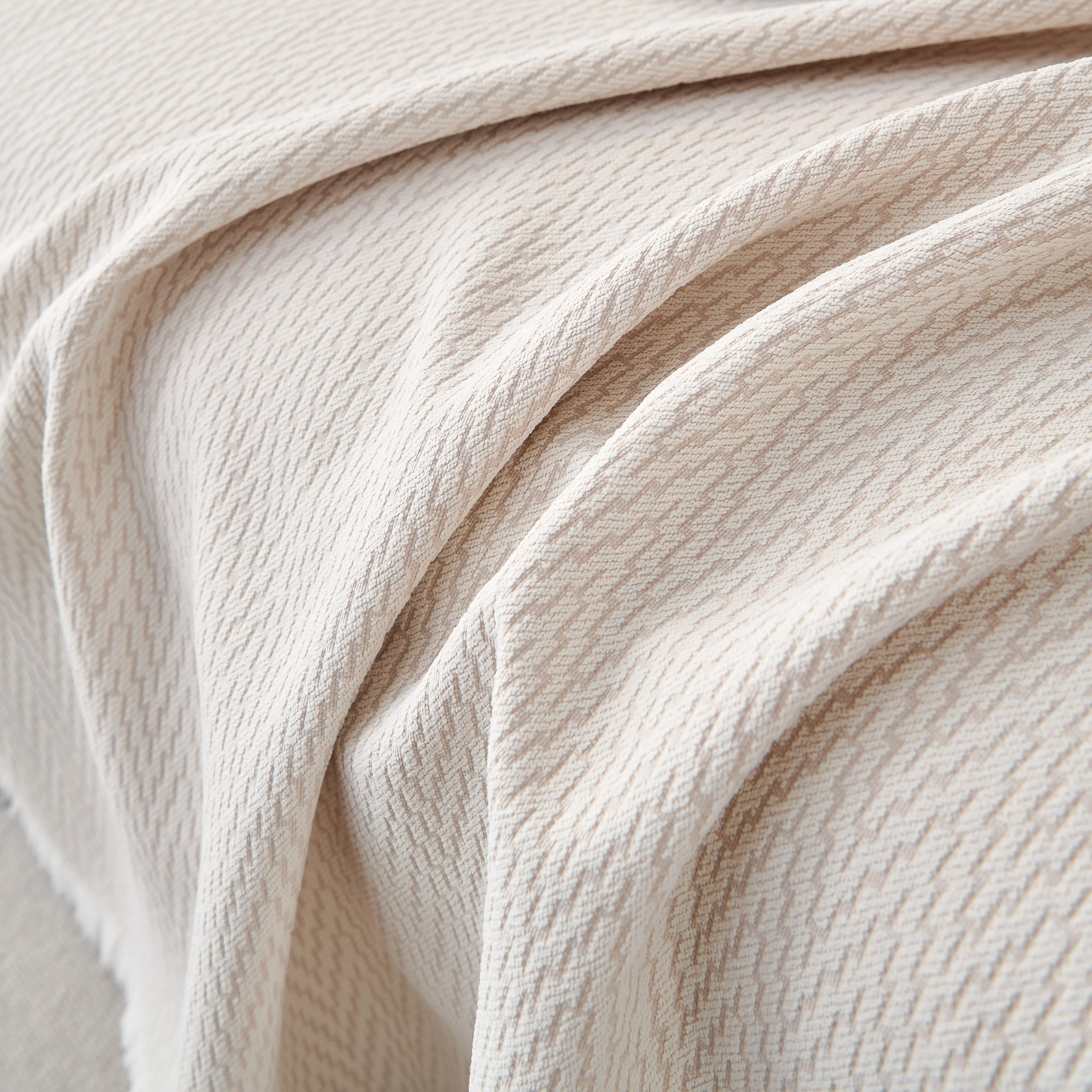Waterproof Scratch Proof Herringbone Large Throw Blanket for Couch, Chenille Couch Cushion Covers for Pets - Image 20