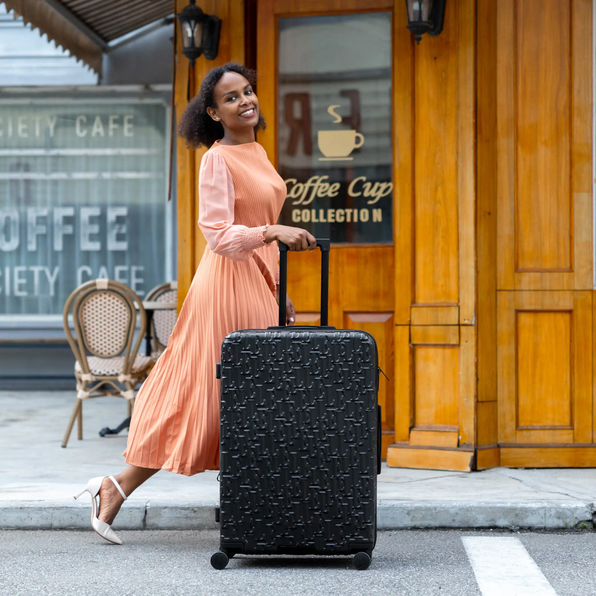 Wayfarer Monogram Luggage Set - Image 10