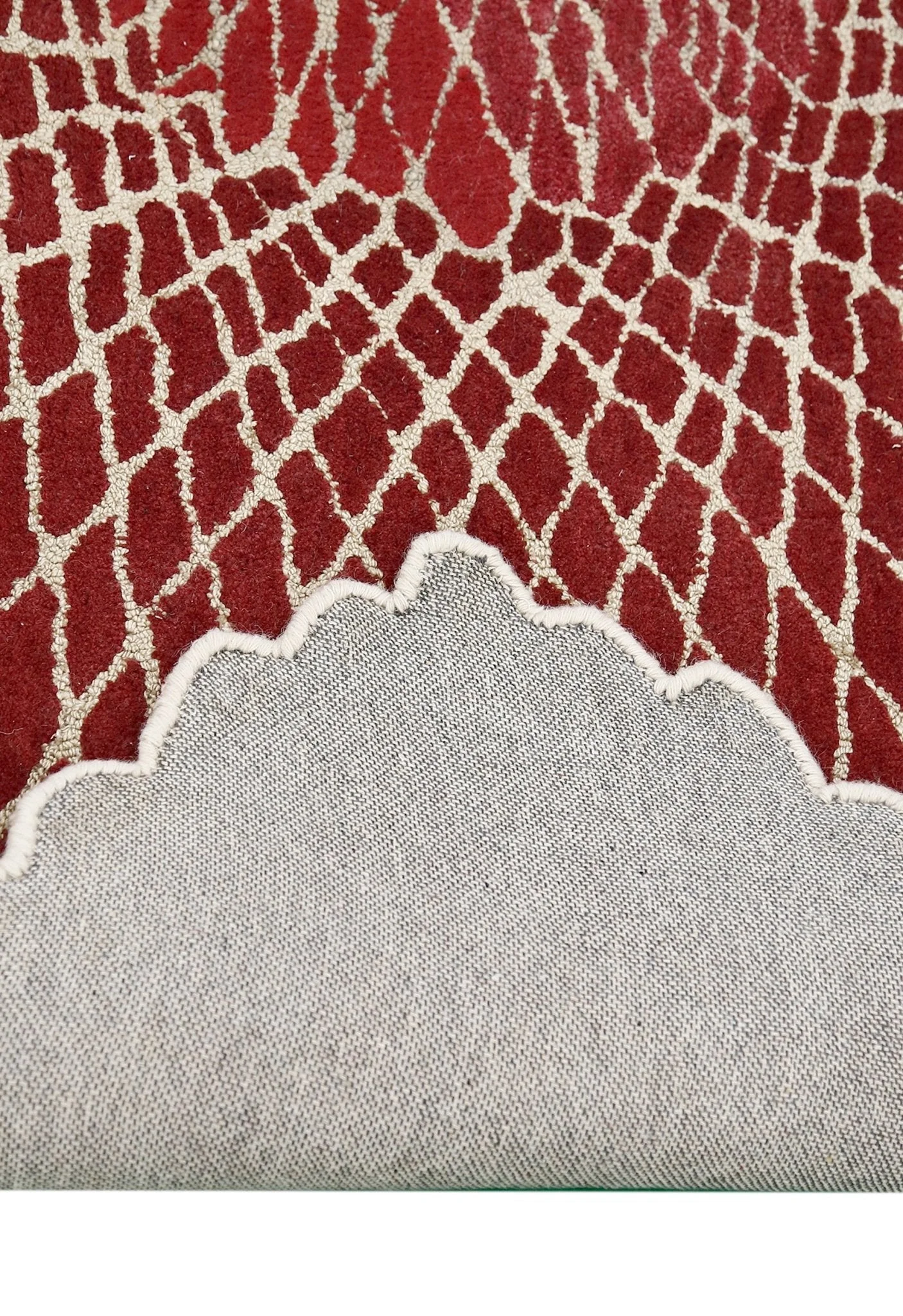 Web Hand Tufted 5x8 Modern Style Maroon Wool Area Rug - Image 3