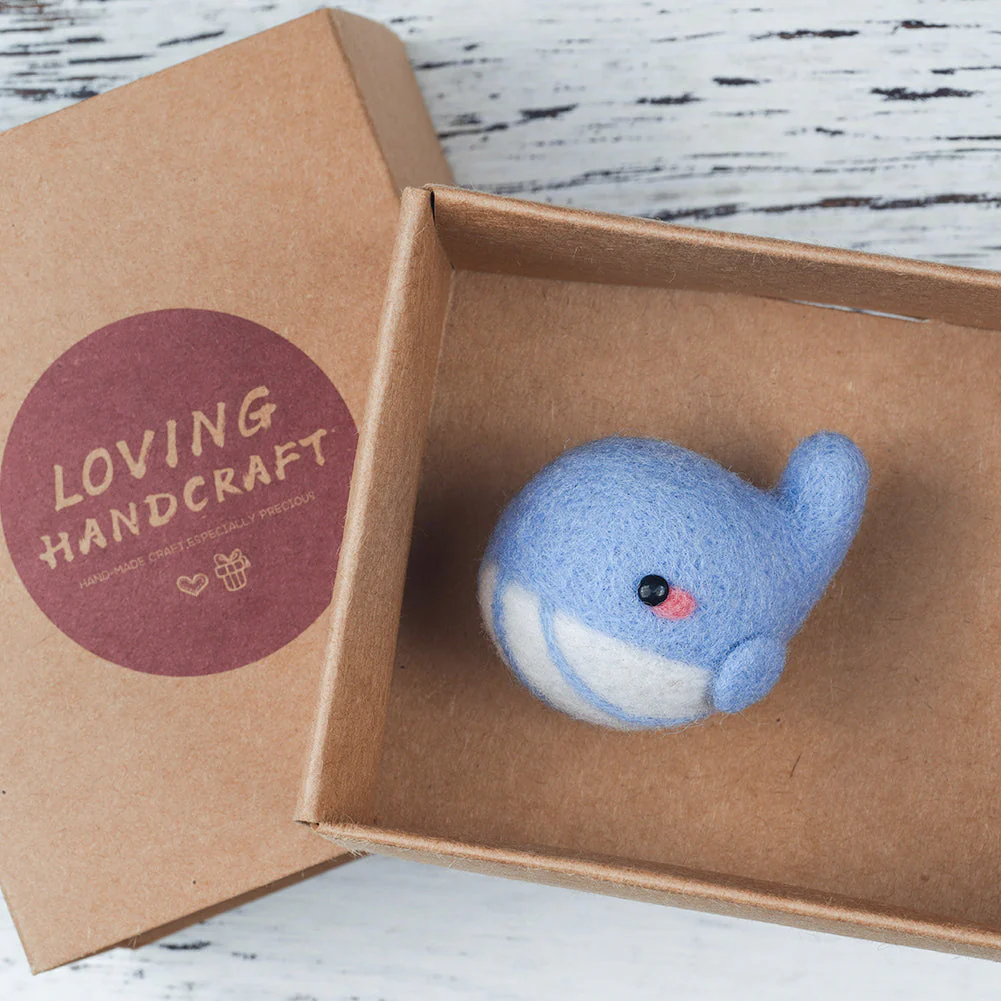 Whale Needle Felting Kit. Wizardi DIY Wool Craft Kit F07N8-146 - Image 2