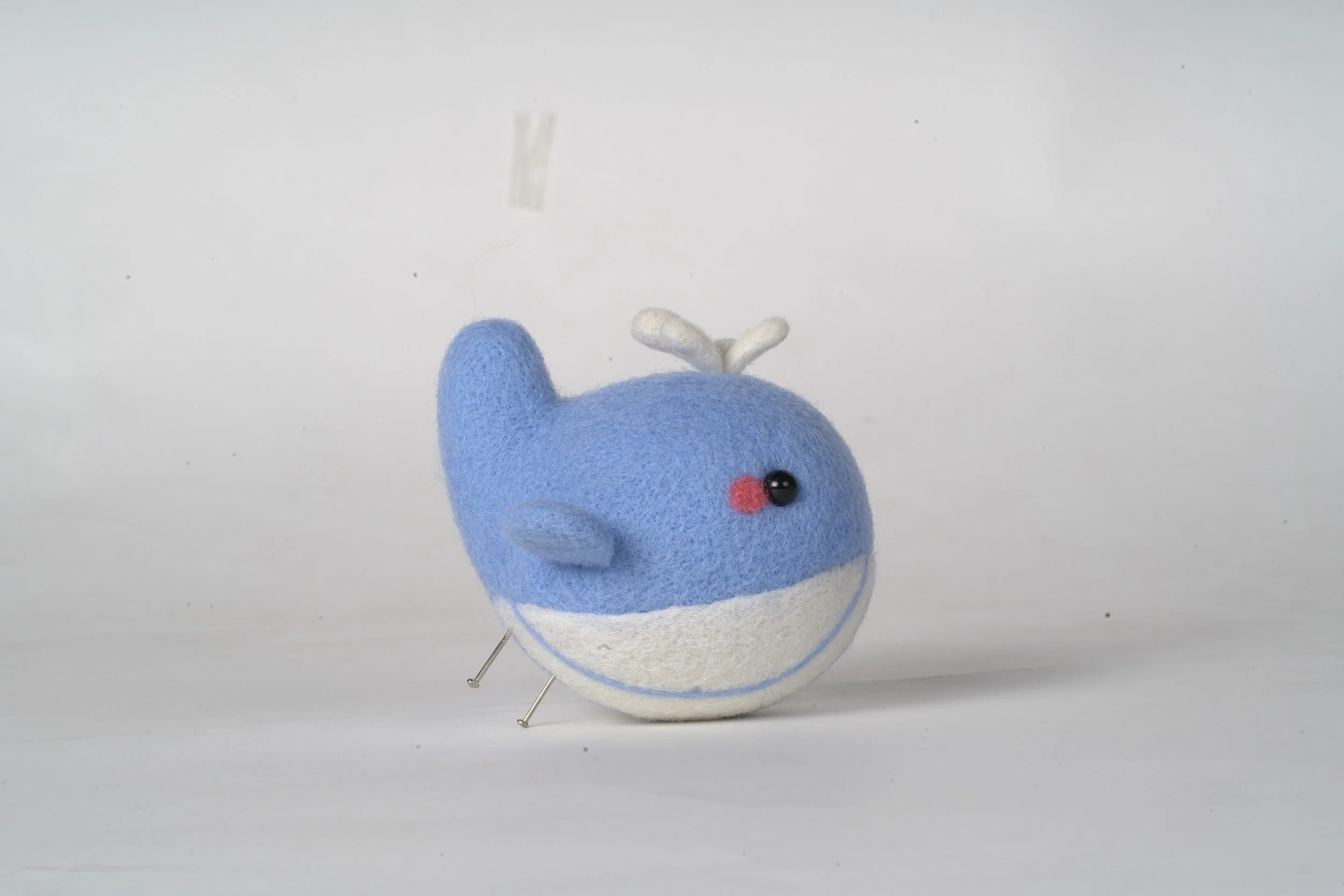Whale Needle Felting Kit. Wizardi DIY Wool Craft Kit F07N8-538 - Image 3