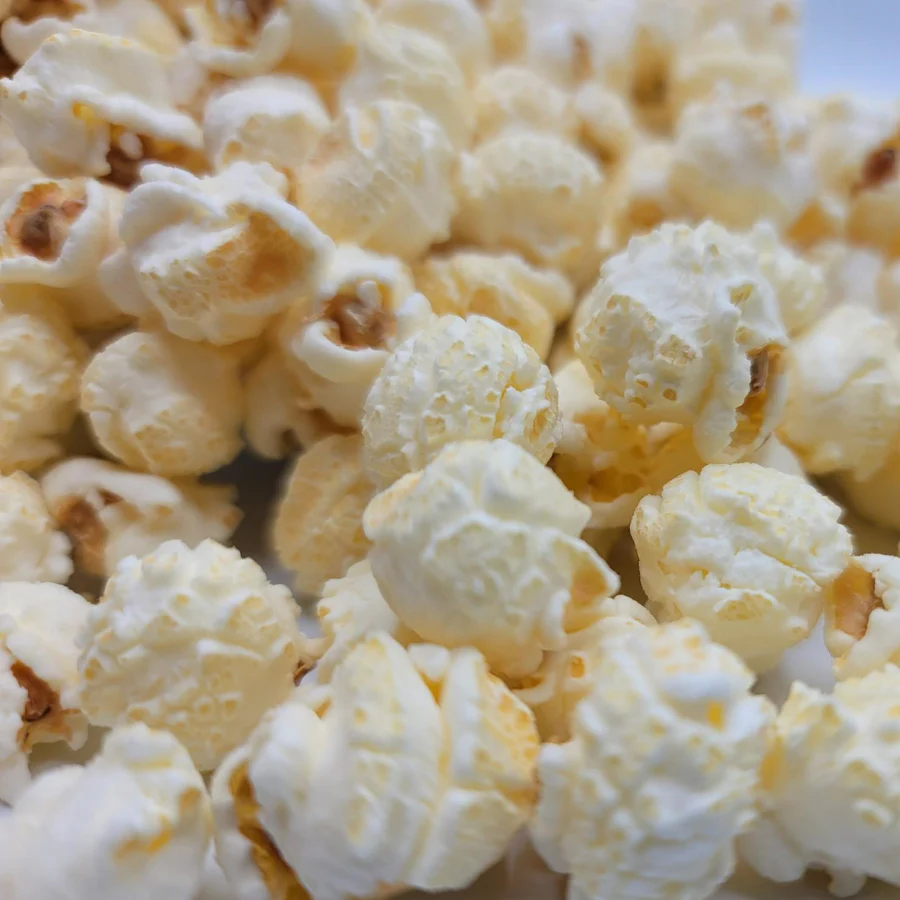 White Cheddar Popcorn | Pack of 2 | 3.5 oz | HR Poppin' Snacks - Image 6