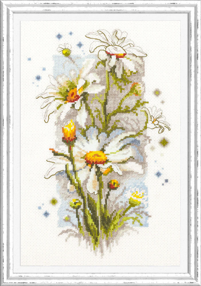 White Daisies 100-103 Counted Cross-Stitch Kit - Image 3