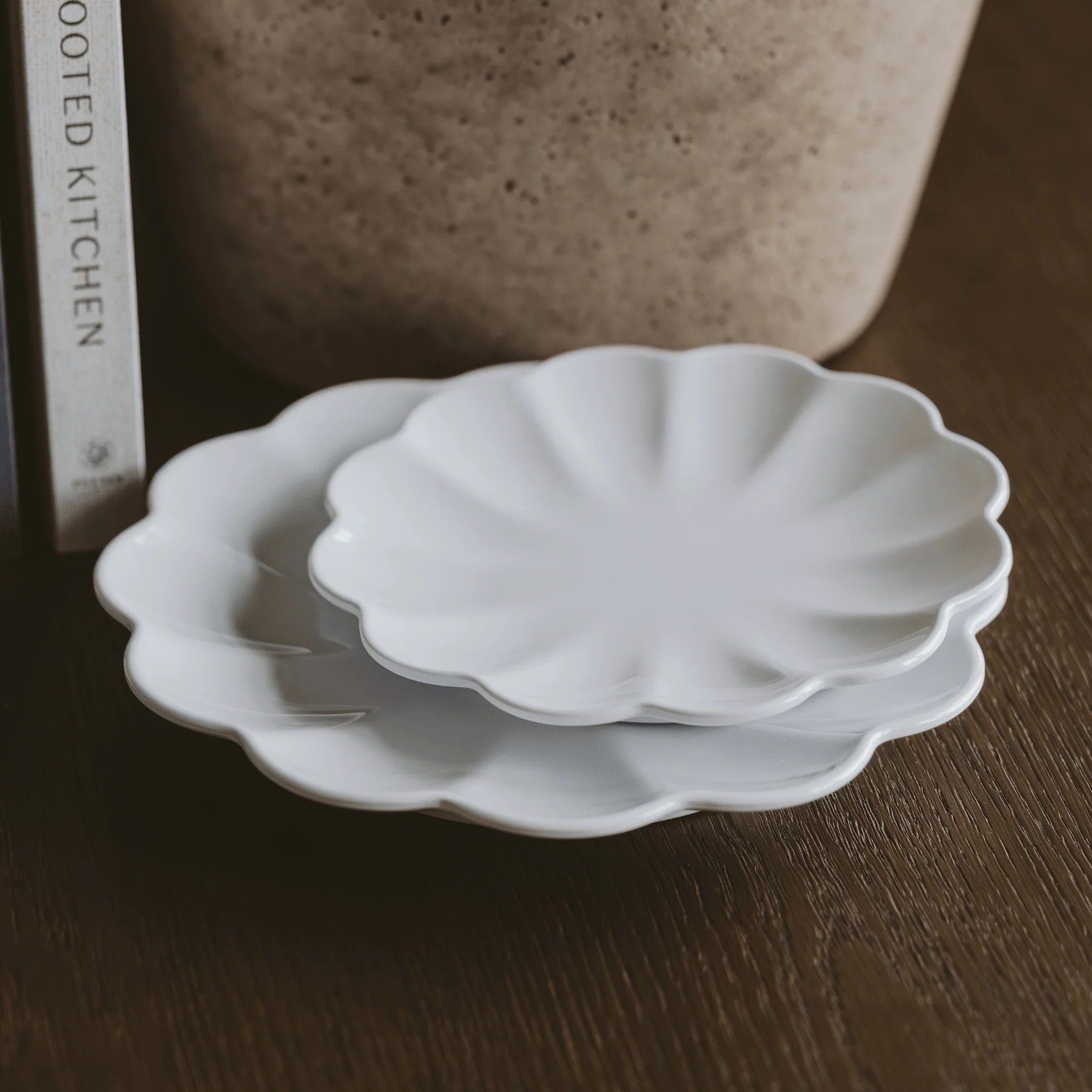 White Scalloped Serving Tray Set - Image 4