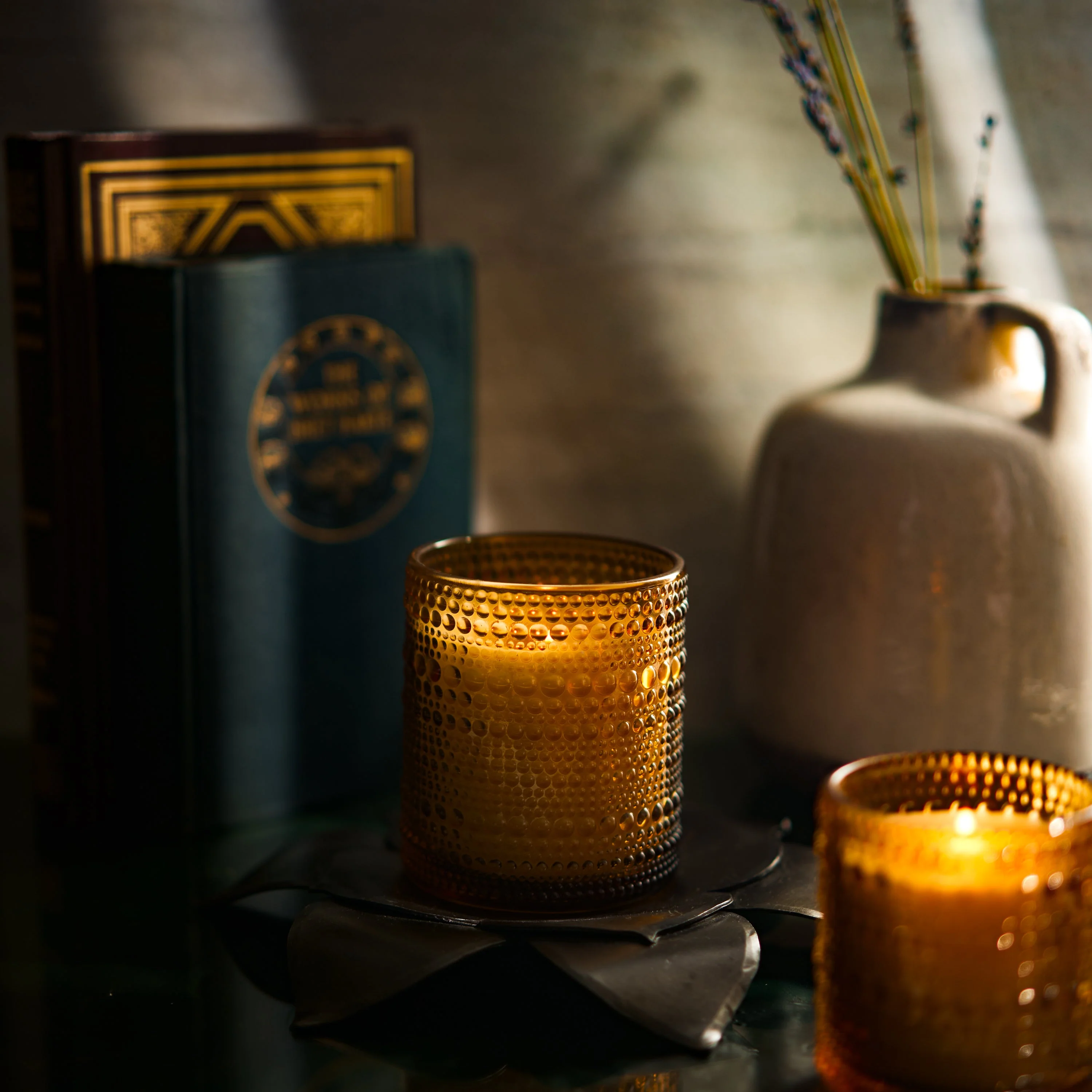 Winter Scented Candle Pair: Pine & Spice Aromática - Image 3